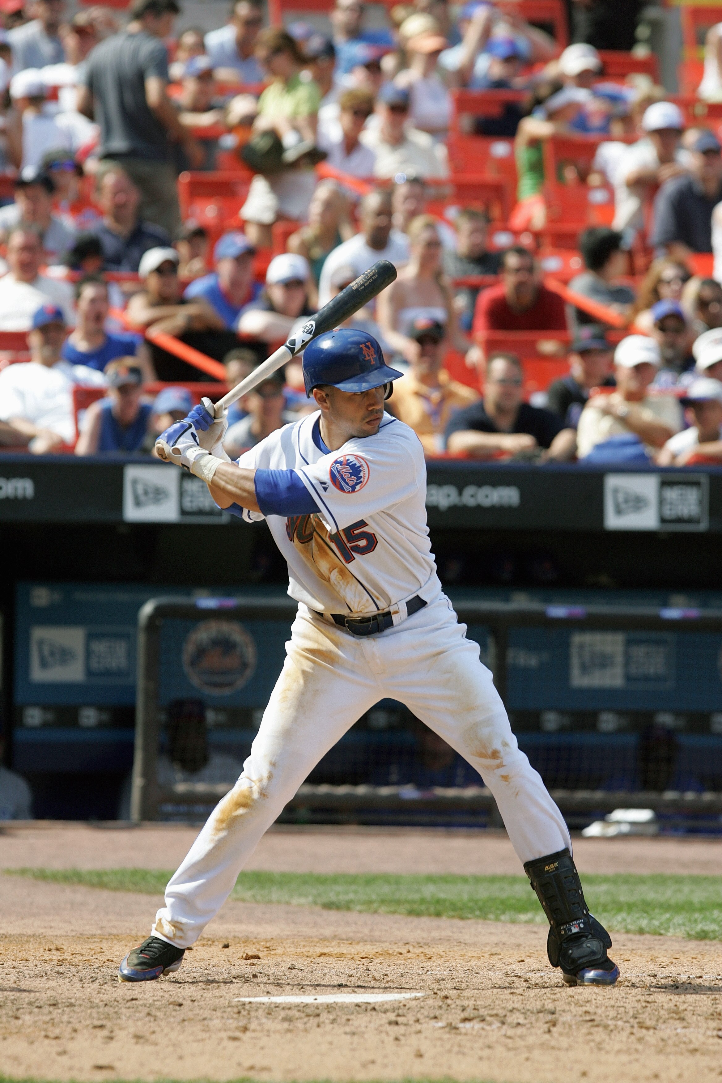 FLUSHING, NY - AUGUST 6:  Carlos Beltran #15 of the New York Mets prepares to swing at a Chicago Cubs pitch during the game at Shea Stadium on August 6, 2005 in Flushing, New York. The Mets defeated the Cubs 2-0.(Photo by Jim McIsaac /Getty Images)