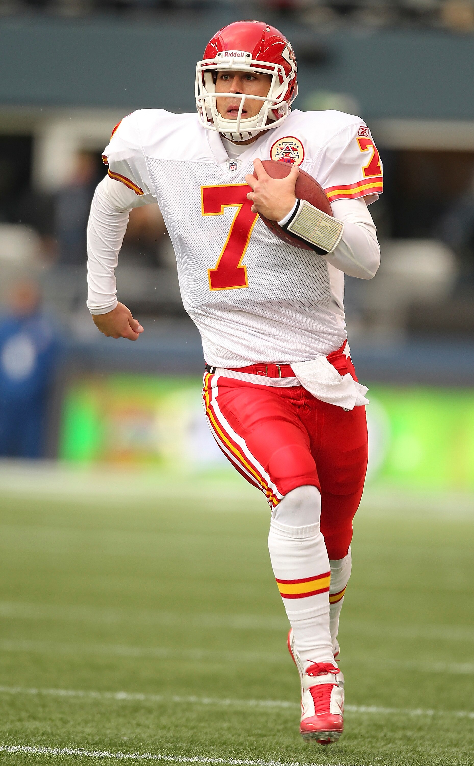 SEATTLE - NOVEMBER 28:  Quarterback Matt Cassel #7 of the Kansas City Chiefs rushes against the Seattle Seahawks at Qwest Field on November 28, 2010 in Seattle, Washington. The Chiefs defeated the Seahawks 42-24. (Photo by Otto Greule Jr/Getty Images)