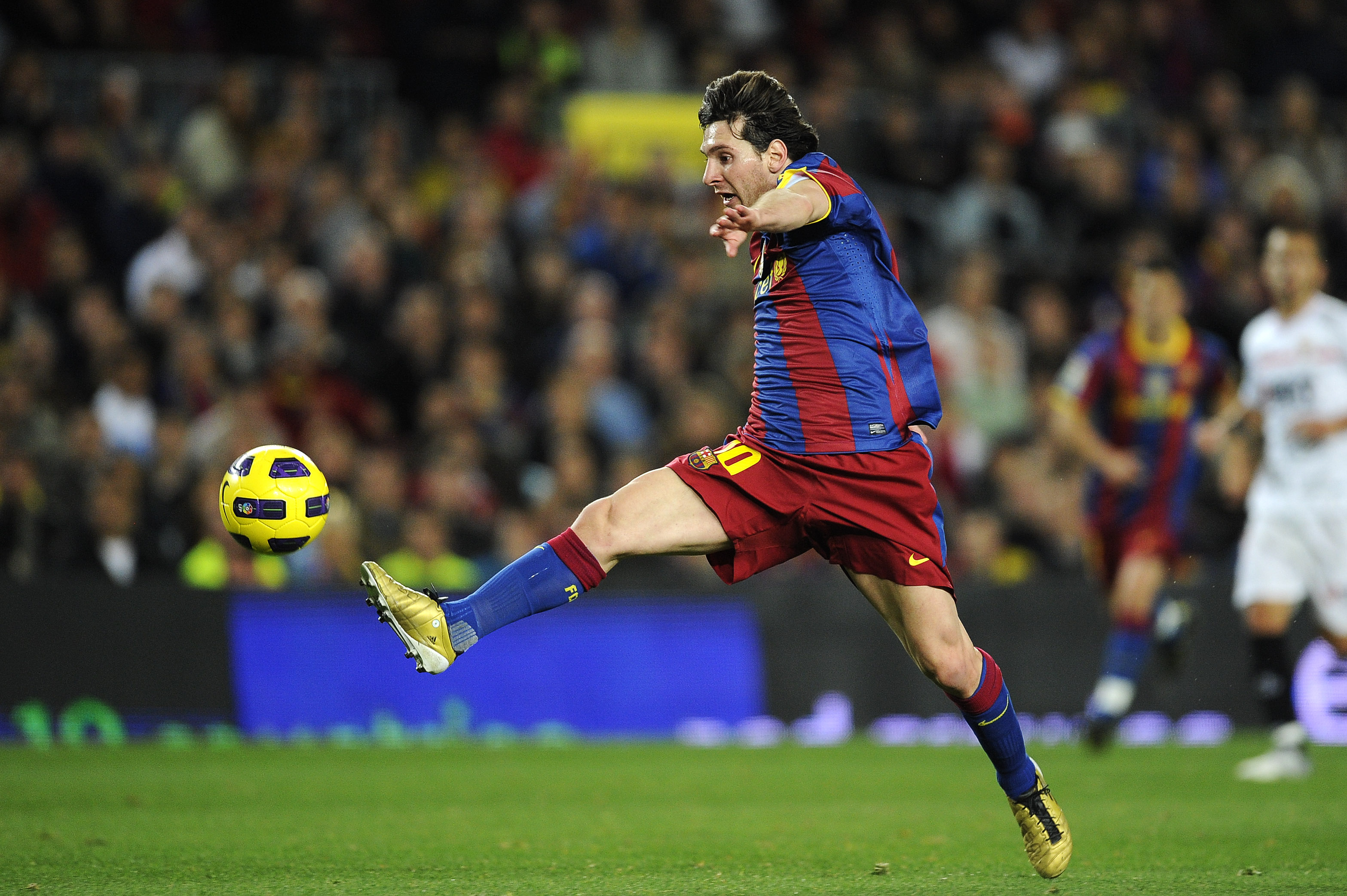 BARCELONA, SPAIN - OCTOBER 30: Lionel Messi of Barcelona tries to control the ball during the La Liga match between Barcelona and Sevilla FC on October 30, 2010 in Barcelona, Spain. Barcelona won the match 5-0. (Photo by David Ramos/Getty Images) BARCELONA, SPAIN - OCTOBER 30: Lionel Messi of Barcelona tries to control the ball during the La Liga match between Barcelona and Sevilla FC on October 30, 2010 in Barcelona, Spain. Barcelona won the match 5-0. (Photo by David Ramos/Getty Images)