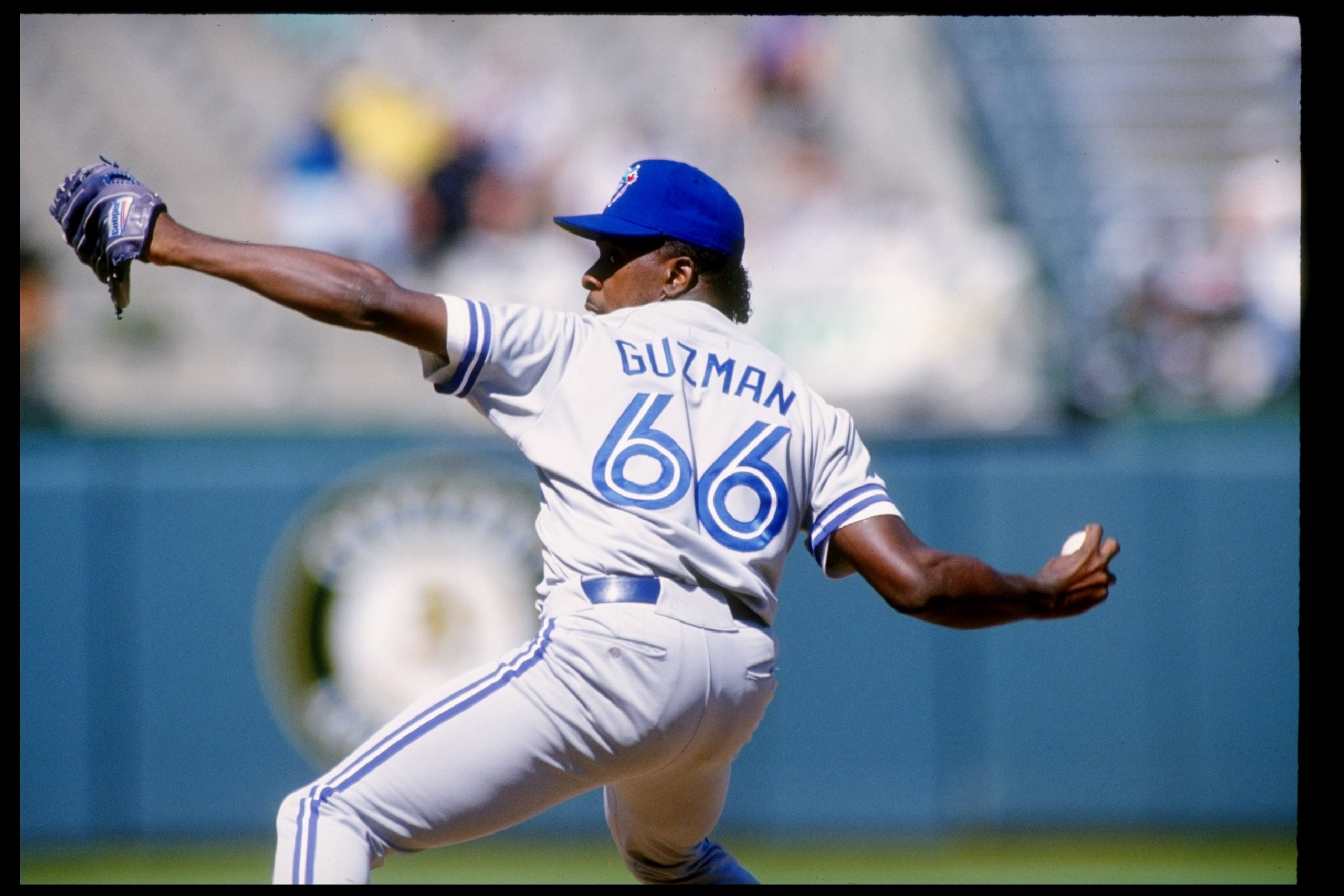 1 Sep 1993: Pitcher Juan Guzman of the Toronto Blue Jays throws a pitch during a game against the Oakland Athletics at the Oakland Coliseum in Oakland, California. Mandatory Credit: Otto Greule /Allsport 1 Sep 1993: Pitcher Juan Guzman of the Toronto Blue Jays throws a pitch during a game against the Oakland Athletics at the Oakland Coliseum in Oakland, California. Mandatory Credit: Otto Greule /Allsport