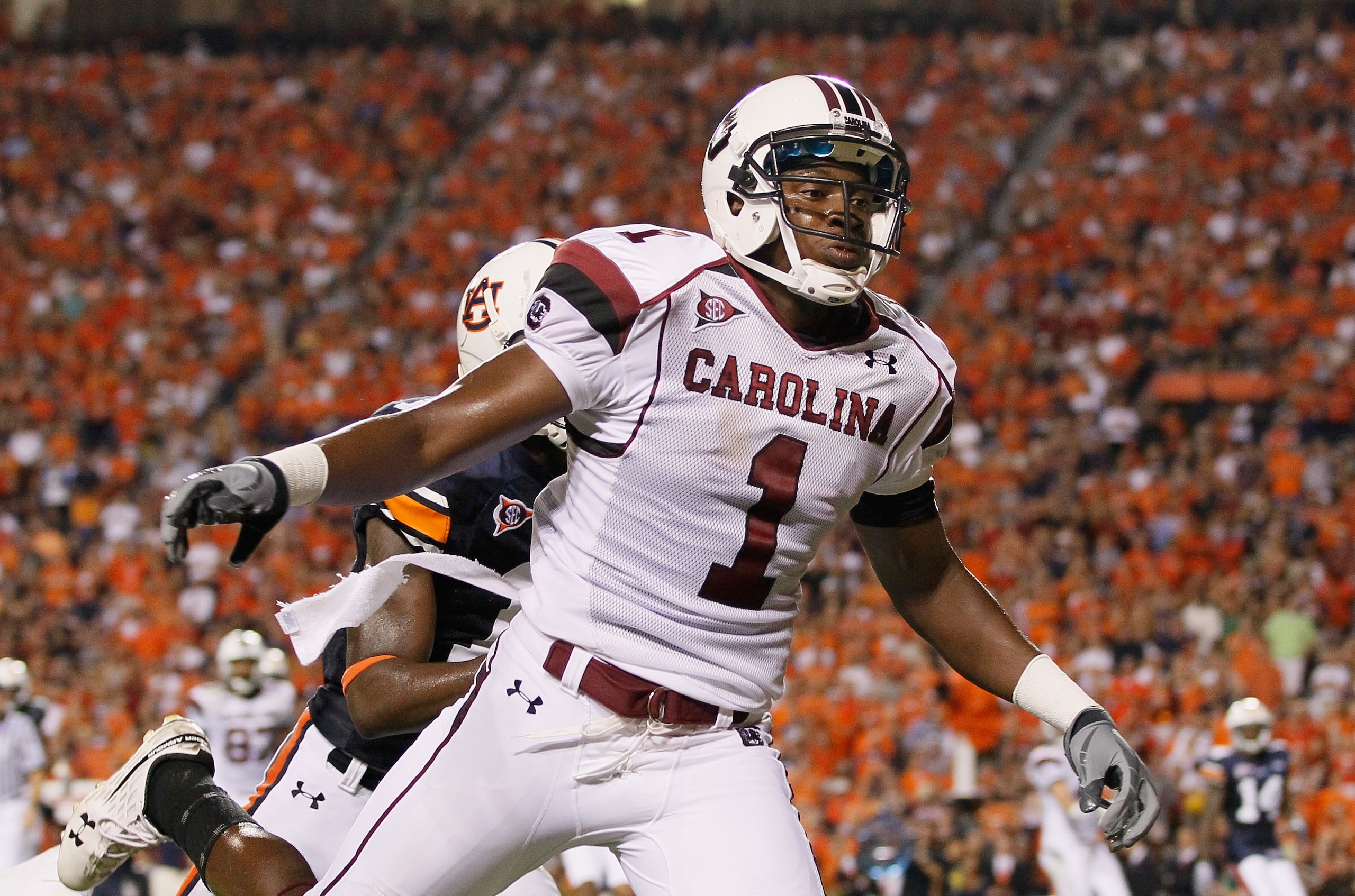 AUBURN, AL - SEPTEMBER 25: Alshon Jeffery #1 of the South Carolina Gamecocks against the Auburn Tigers at Jordan-Hare Stadium on September 25, 2010 in Auburn, Alabama. (Photo by Kevin C. Cox/Getty Images) AUBURN, AL - SEPTEMBER 25: Alshon Jeffery #1 of the South Carolina Gamecocks against the Auburn Tigers at Jordan-Hare Stadium on September 25, 2010 in Auburn, Alabama. (Photo by Kevin C. Cox/Getty Images)
