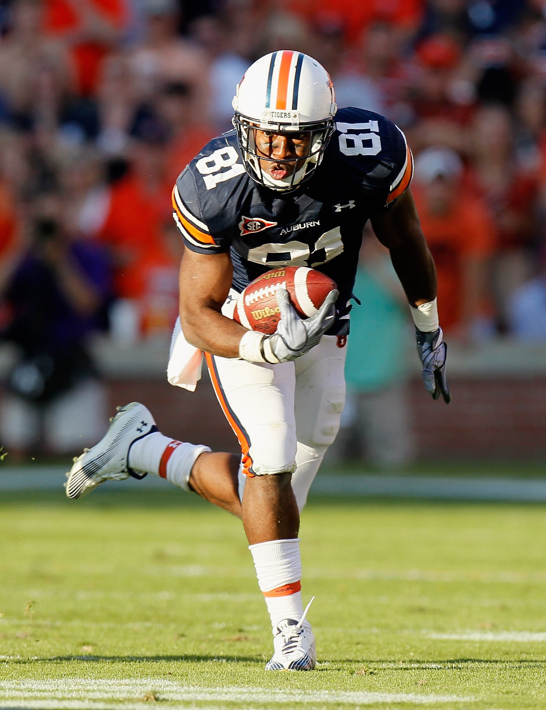 AUBURN, AL - OCTOBER 23:  Terrell Zachery #81 of the Auburn Tigers against the LSU Tigers at Jordan-Hare Stadium on October 23, 2010 in Auburn, Alabama.  (Photo by Kevin C. Cox/Getty Images)