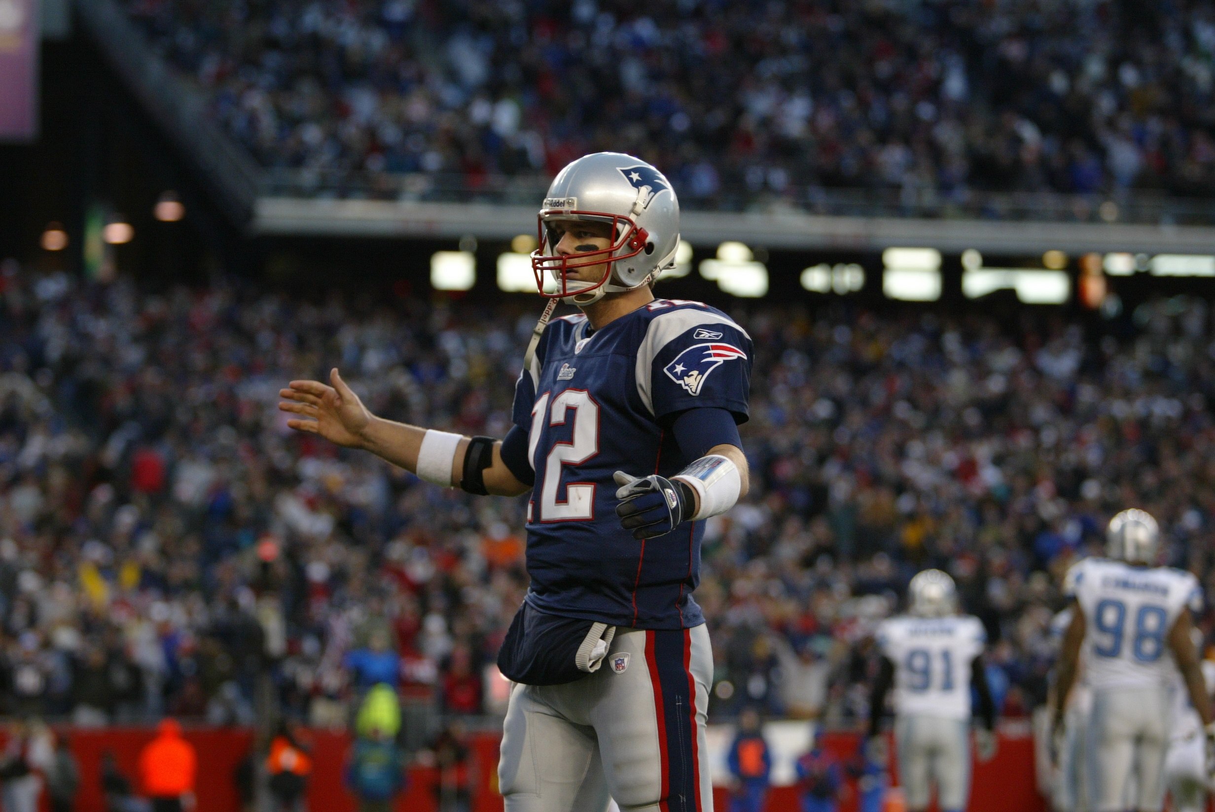 FOXBOROUGH, MA - DECEMBER 3:  Quarterback Tom Brady #12 of the New England Patriots looks on against the Detroit Lions on December 3, 2006 at Gillette Stadium in Foxboro, Massachusetts.The Patriots defeated the Lions 28-21.  (Photo by Elsa/Getty Images)