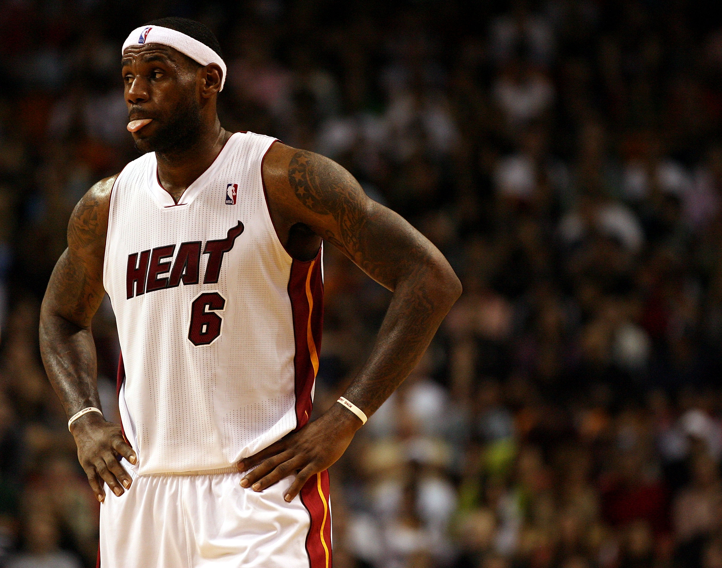 MIAMI - NOVEMBER 26: LeBron James #6 of the Miami Heat on the court against the Philadelphia 76ers at American Airlines Arena on November 26, 2010 in Miami, Florida. The Heat defeated the 76ers 99-90.  (Photo by Marc Serota/Getty Images)