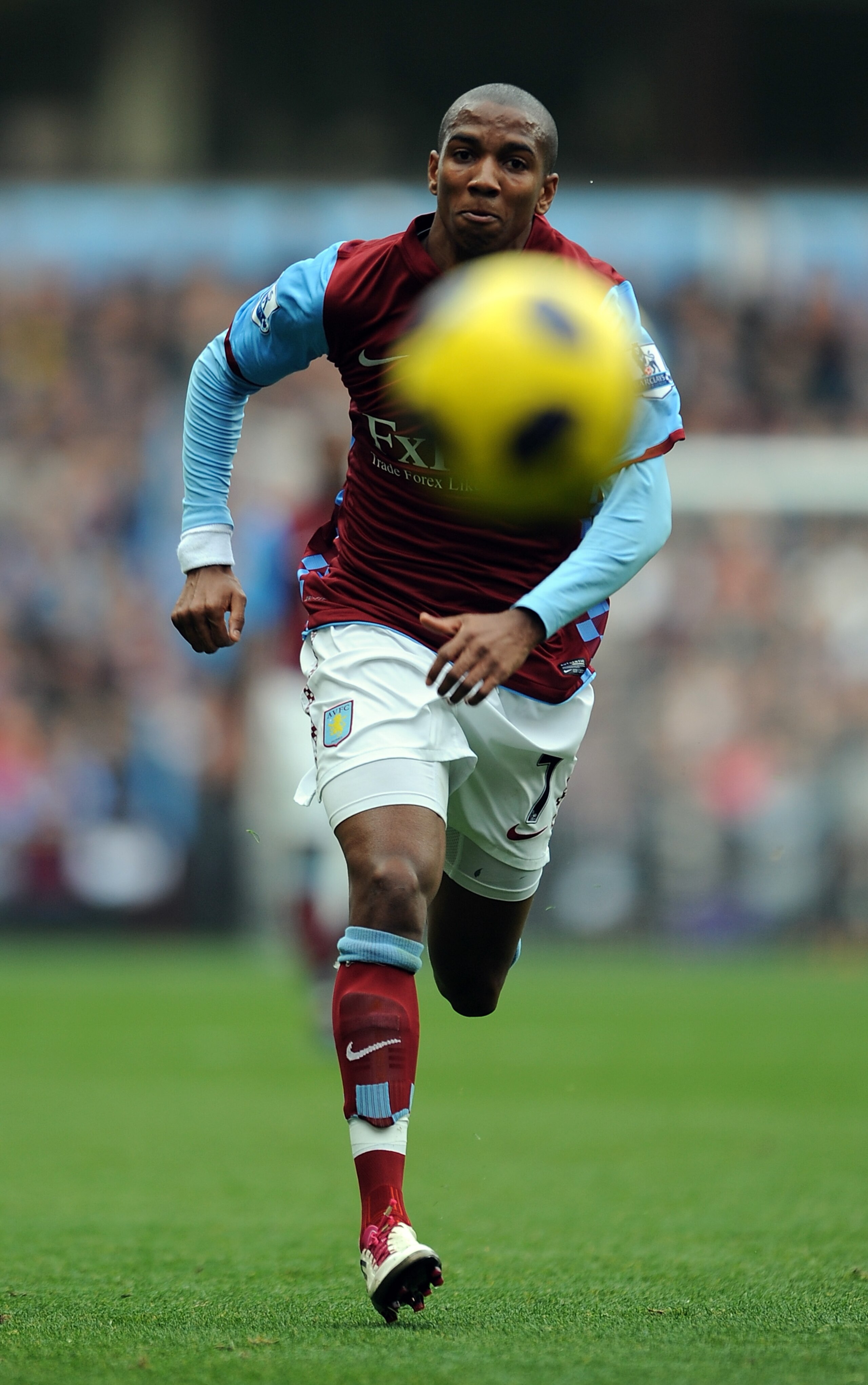 BIRMINGHAM, ENGLAND - OCTOBER 31:  Ashley Young of Aston Villa during the Barclays Premier League match between Aston Villa and Birmingham City at Villa Park on October 31, 2010 in Birmingham, England.  (Photo by Chris Brunskill/Getty Images)