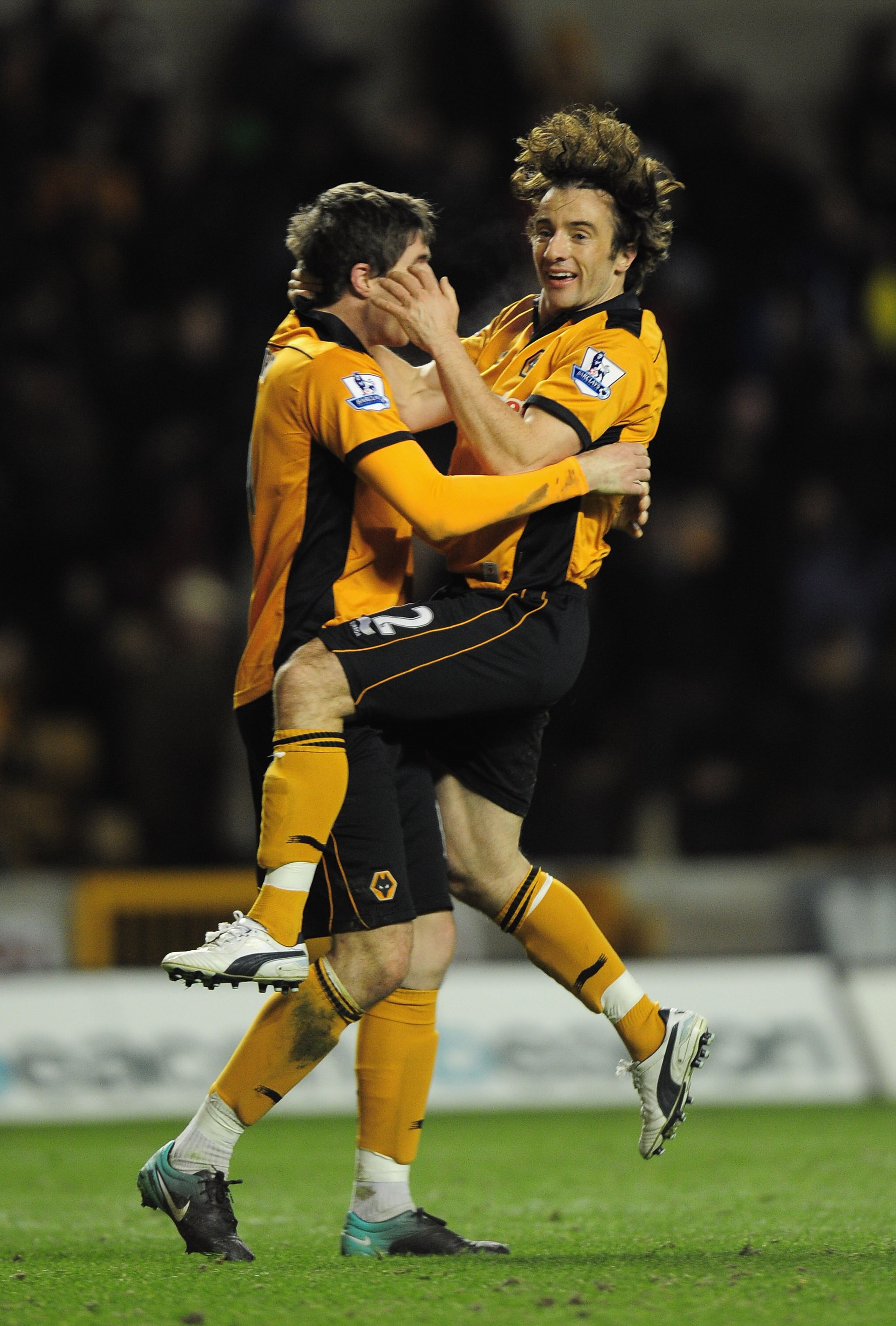 WOLVERHAMPTON, ENGLAND - NOVEMBER 27:  Stephen Hunt of Wolverhampton Wanderers celebrates at the end of  the Barclays Premier League match between Wolverhampton Wanderers and Sunderland at Molineux on November 27, 2010 in Wolverhampton, England.  (Photo b