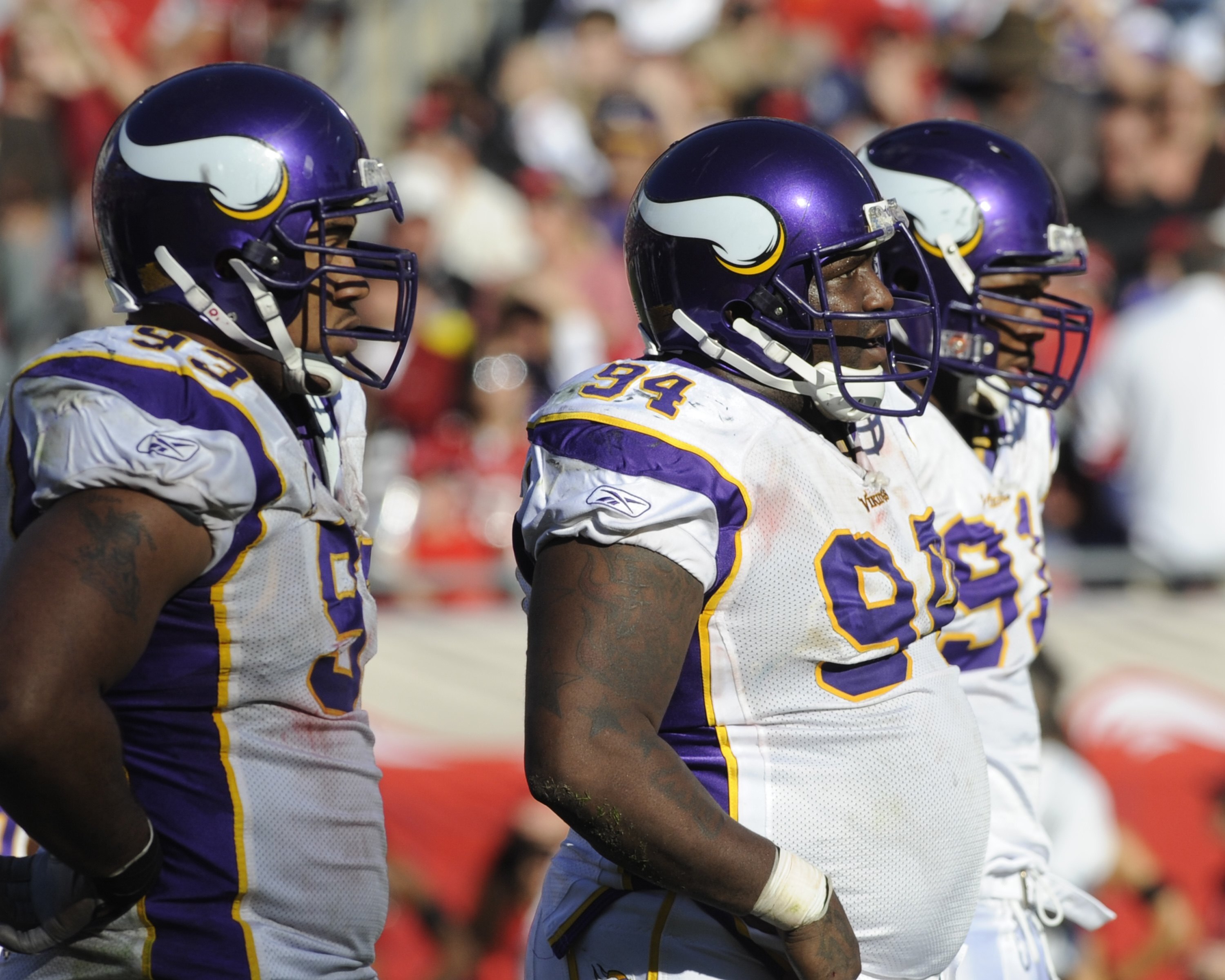 TAMPA, FL - NOVEMBER 16: Defensive tackle Pat Williams #94 of the Minnesota Vikings lines up for play against the Tampa Bay Buccaneers at Raymond James Stadium on November 16, 2008 in Tampa, Florida.  (Photo by Al Messerschmidt/Getty Images)