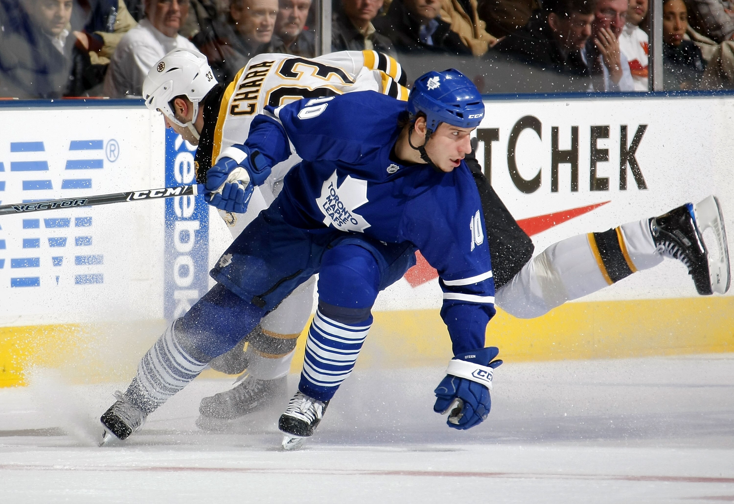 TORONTO - NOVEMBER 17:   Zdeno Chara #33 of the Boston Bruins misses a check against Alex Steen #10 of the Toronto Maple Leafs during a NHL game at the Air Canada Centre November 17, 2008 in Toronto, Ontario.(Photo By Dave Sandford/Getty Images)