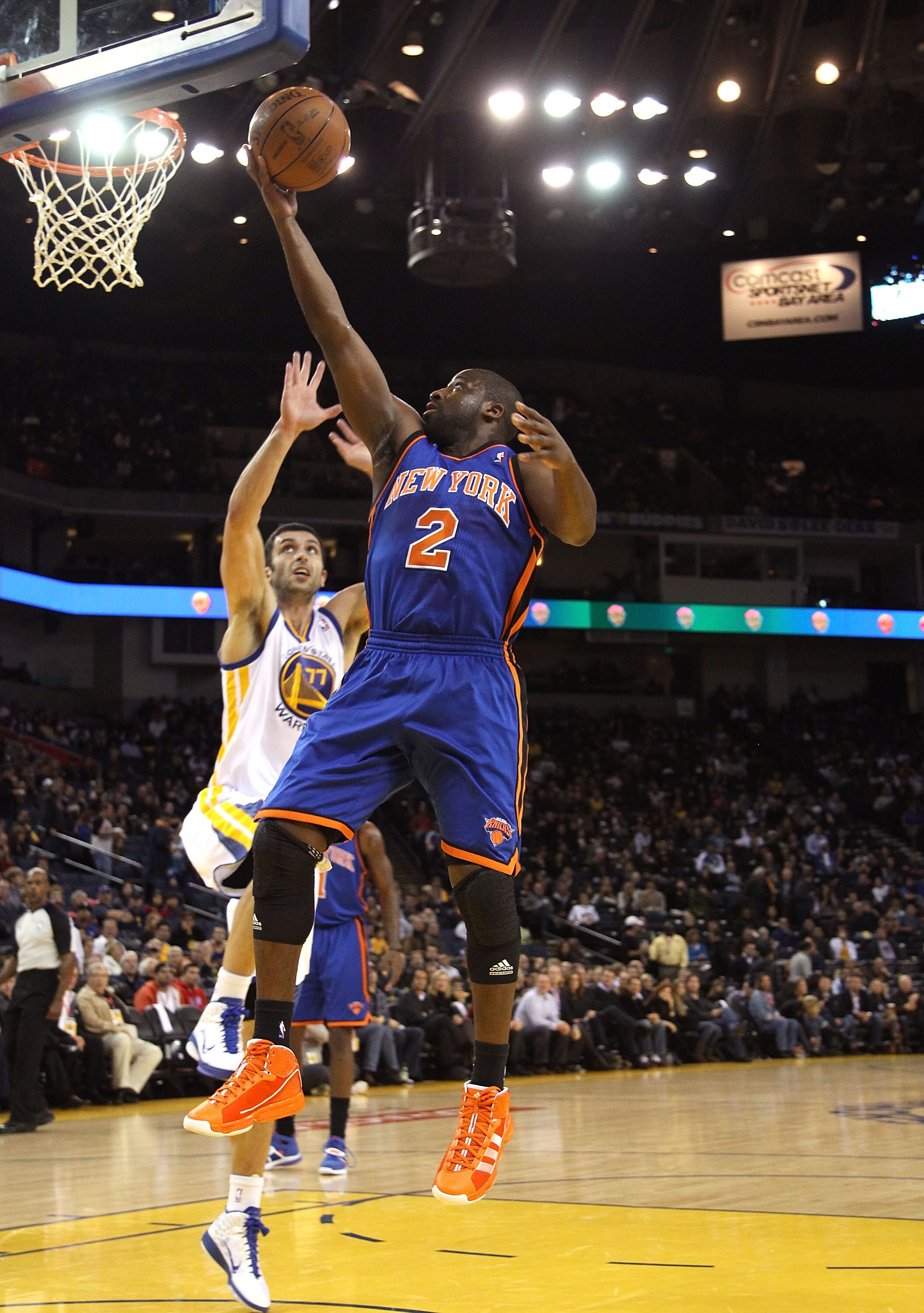 OAKLAND, CA - NOVEMBER 19:  Raymond Felton #2 of the New York Knicks shoots the ball during their game against the Golden State Warriors at Oracle Arena on November 19, 2010 in Oakland, California. NOTE TO USER: User expressly acknowledges and agrees that