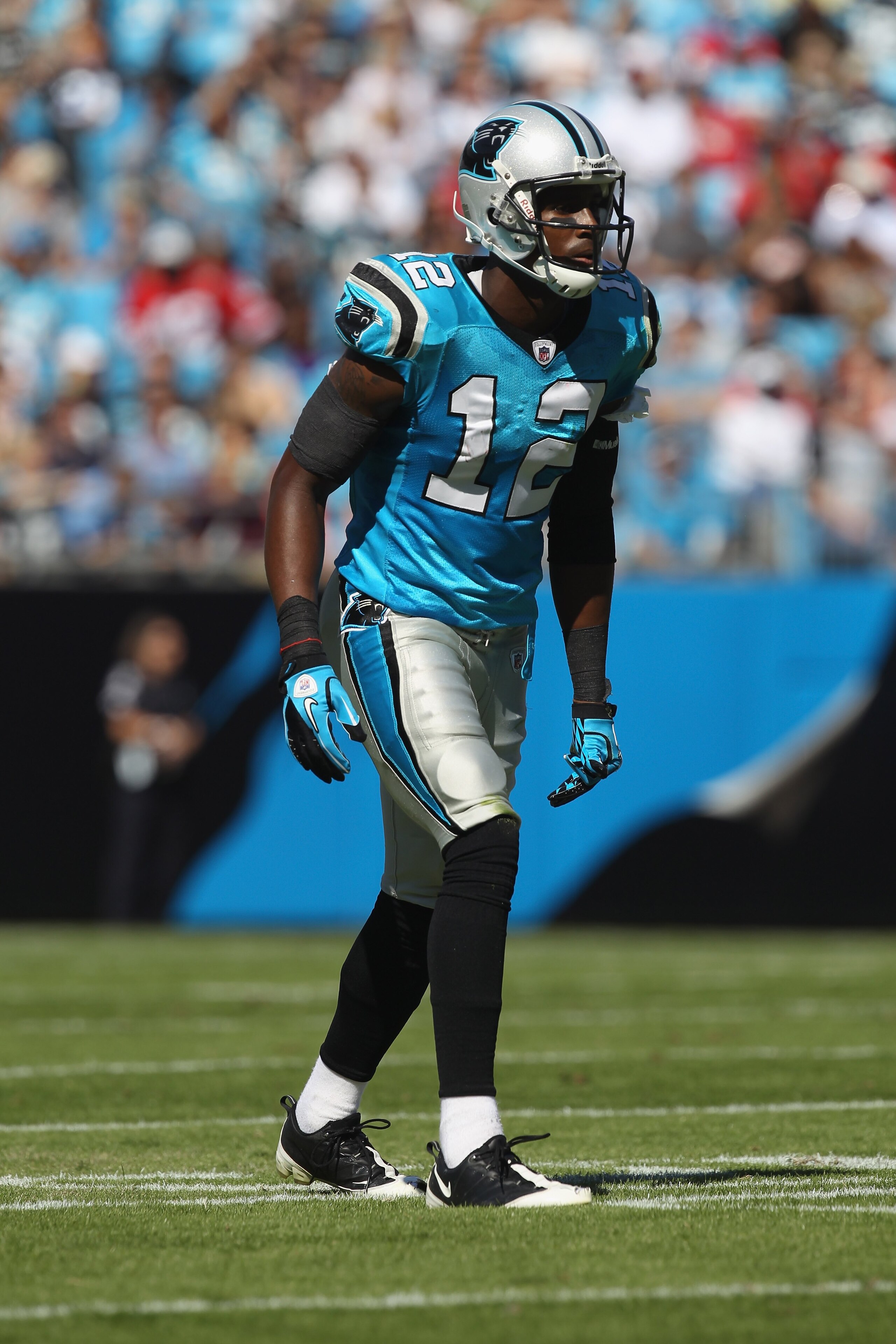 CHARLOTTE, NC - OCTOBER 24:  David Gettis #12 of the Carolina Panthers against the San Francisco 49ers during their game at Bank of America Stadium on October 24, 2010 in Charlotte, North Carolina.  (Photo by Streeter Lecka/Getty Images)
