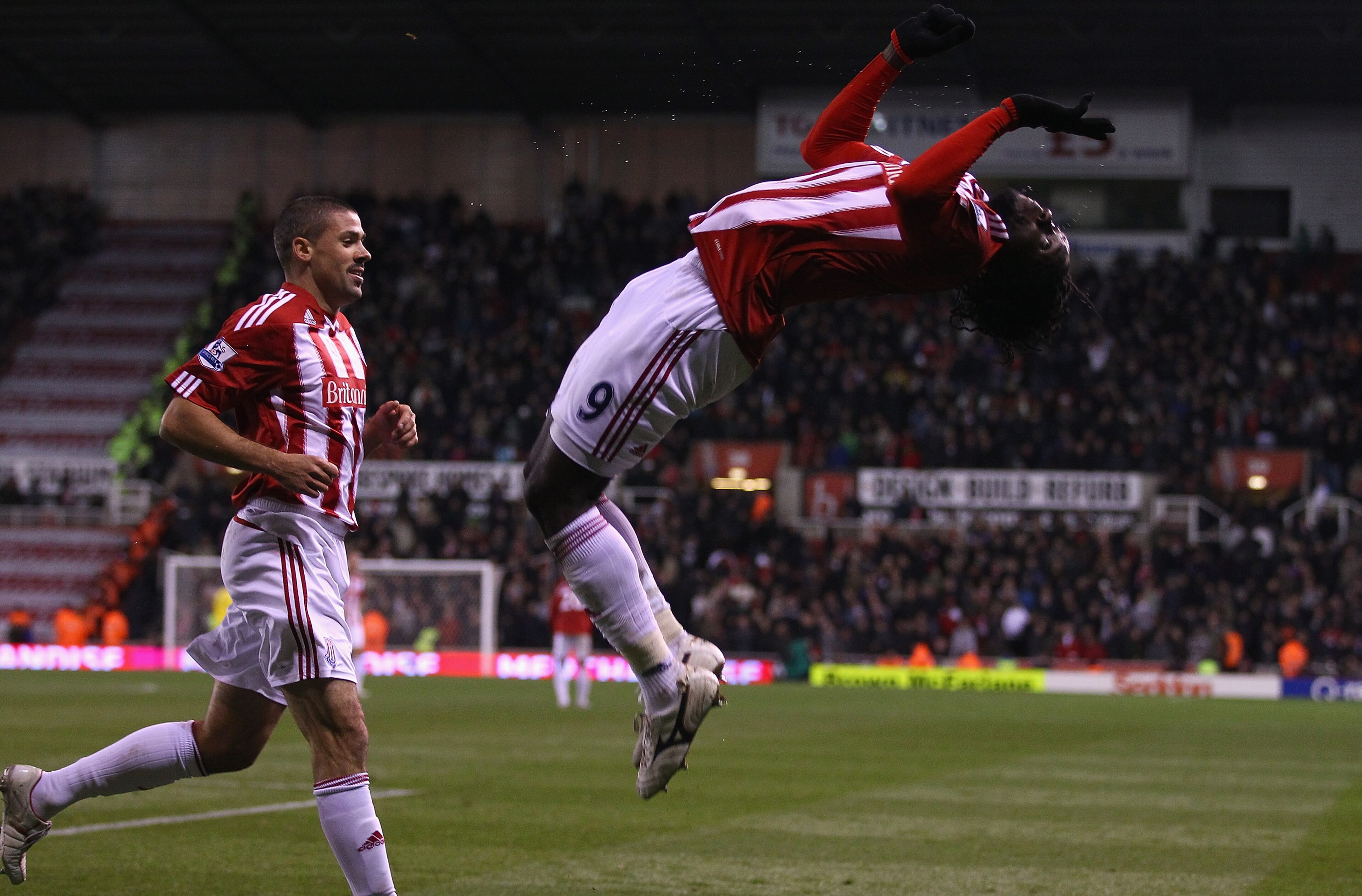 STOKE ON TRENT, ENGLAND - NOVEMBER 13: Kenwyne Jones of Stoke City celebrates after scoring the second goal during the Barclays Premier League match between Stoke City and Liverpool at Britannia Stadium on November 13, 2010 in Stoke on Trent, England. ( STOKE ON TRENT, ENGLAND - NOVEMBER 13: Kenwyne Jones of Stoke City celebrates after scoring the second goal during the Barclays Premier League match between Stoke City and Liverpool at Britannia Stadium on November 13, 2010 in Stoke on Trent, England. (