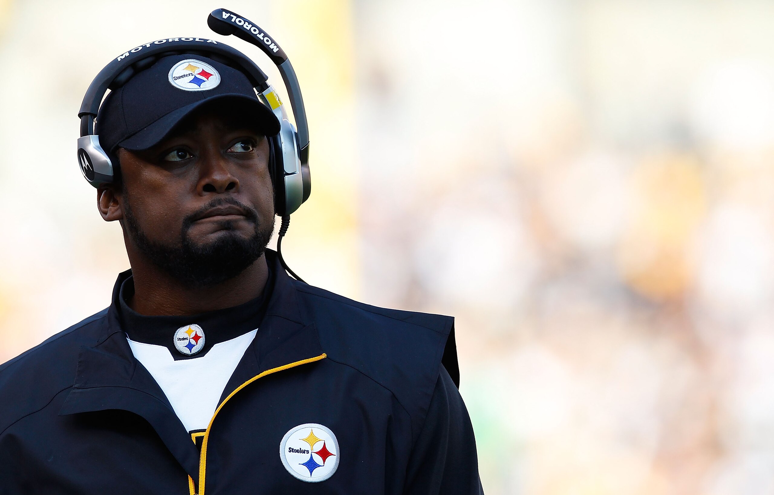 PITTSBURGH - NOVEMBER 21:  Head coach Mike Tomlin of the Pittsburgh Steelers watches his team during the game against the Oakland Raiders on November 21, 2010 at Heinz Field in Pittsburgh, Pennsylvania.  (Photo by Jared Wickerham/Getty Images)