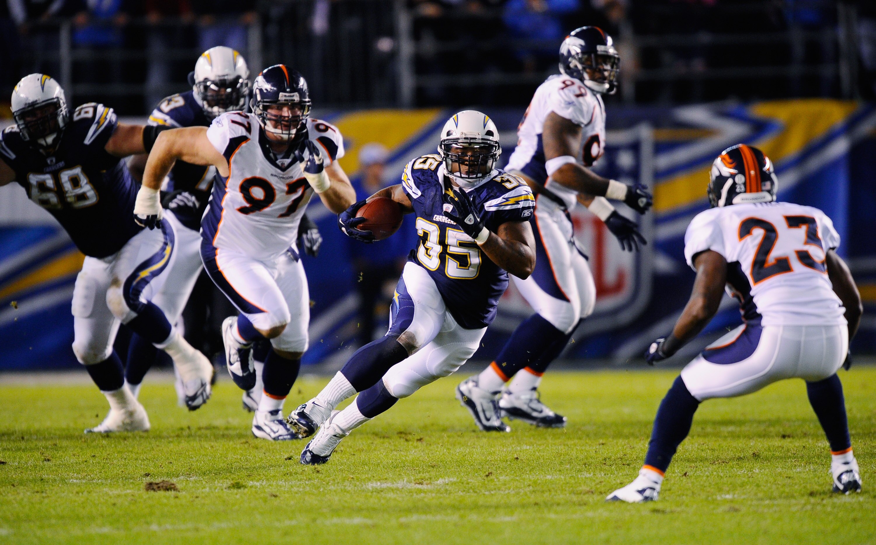 SAN DIEGO - NOVEMBER 22:  Mike Tolbert #35 of the San Diego Chargers in action against Denver Broncos at Qualcomm Stadium on November 22, 2010 in San Diego, California.  (Photo by Kevork Djansezian/Getty Images)