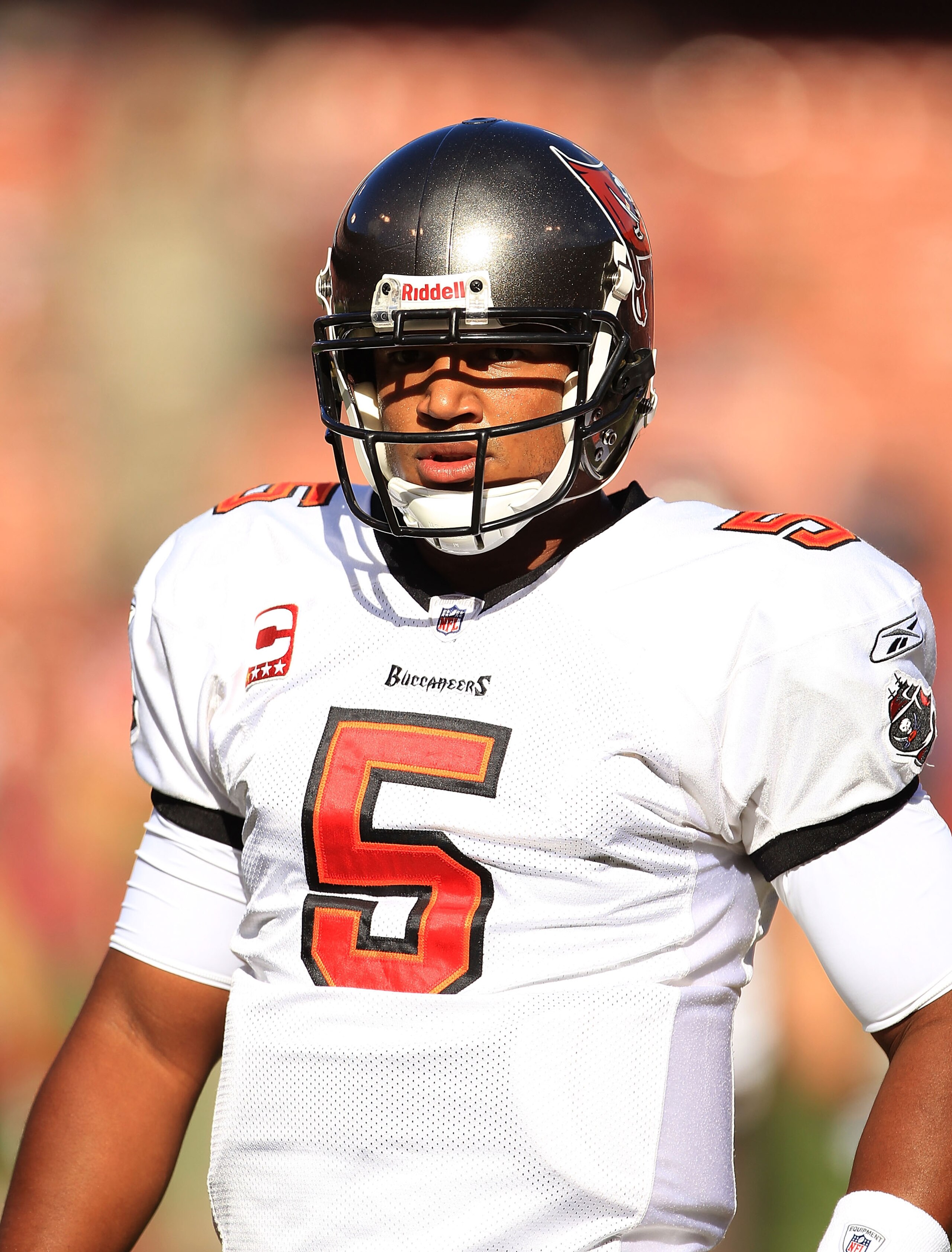 SAN FRANCISCO - NOVEMBER 21:  Josh Freeman #5 of the Tampa Bay Buccaneers warms up before their game against the San Francisco 49ers at Candlestick Park on November 21, 2010 in San Francisco, California.  (Photo by Ezra Shaw/Getty Images)