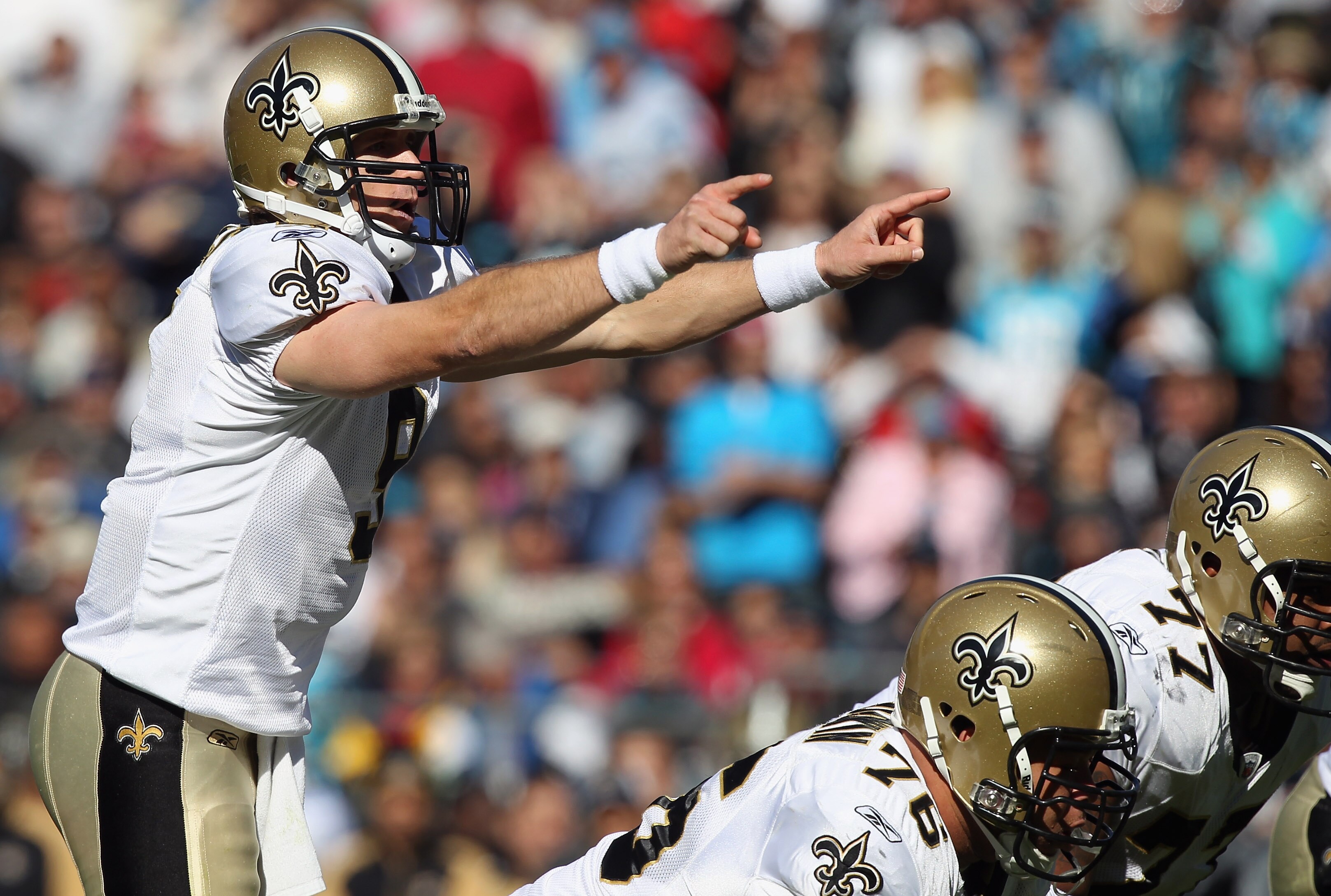 CHARLOTTE, NC - NOVEMBER 07:  Drew Brees #9 of the New Orleans Saints against the Carolina Panthers during their game at Bank of America Stadium on November 7, 2010 in Charlotte, North Carolina.  (Photo by Streeter Lecka/Getty Images)