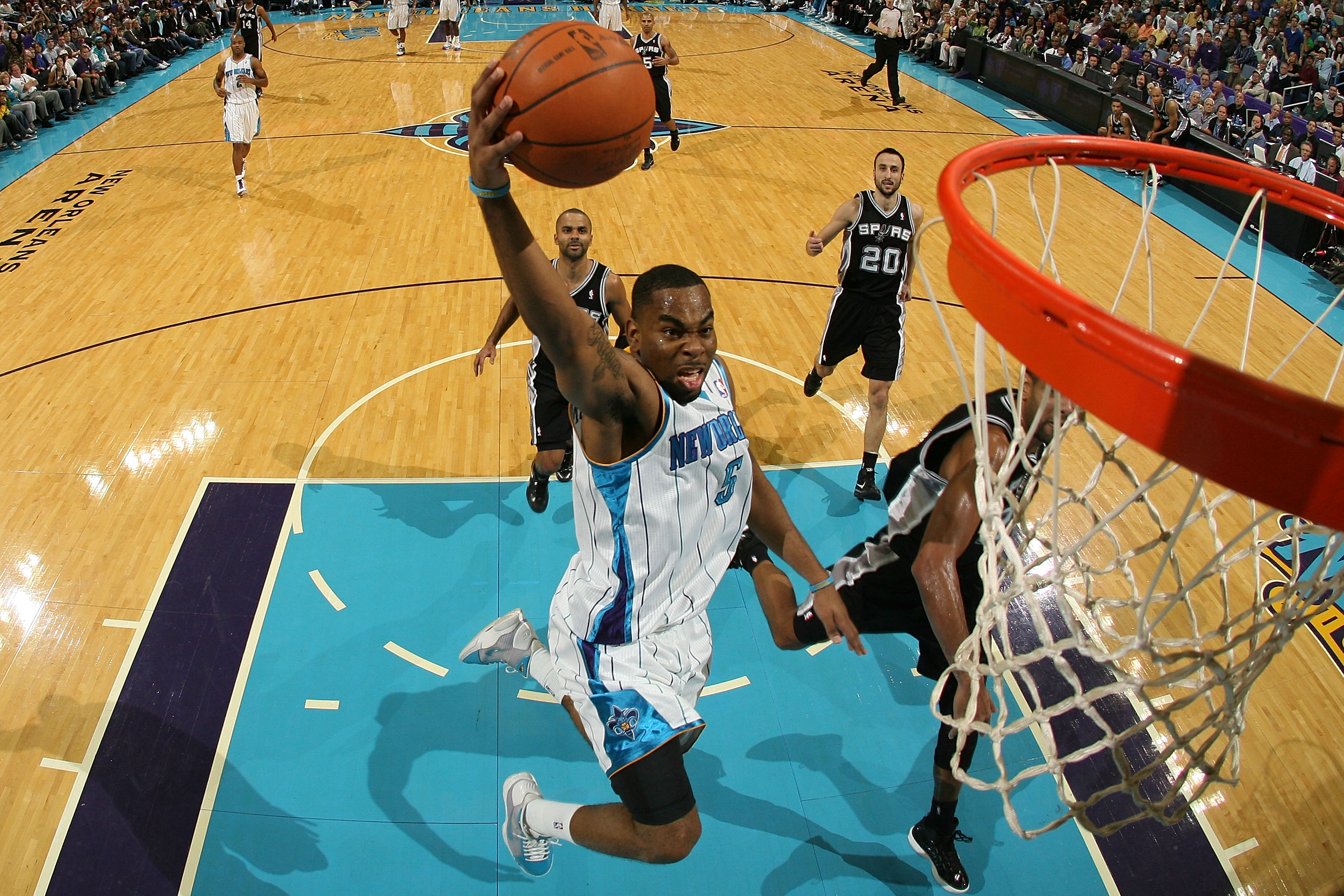 NEW ORLEANS - NOVEMBER 28:  Marcus Thornton #5 of the New Orleans Hornets makes a layup during the game against the San Antonio Spurs at the New Orleans Arena on November 28, 2010 in New Orleans, Louisiana.  NOTE TO USER: User expressly acknowledges and a