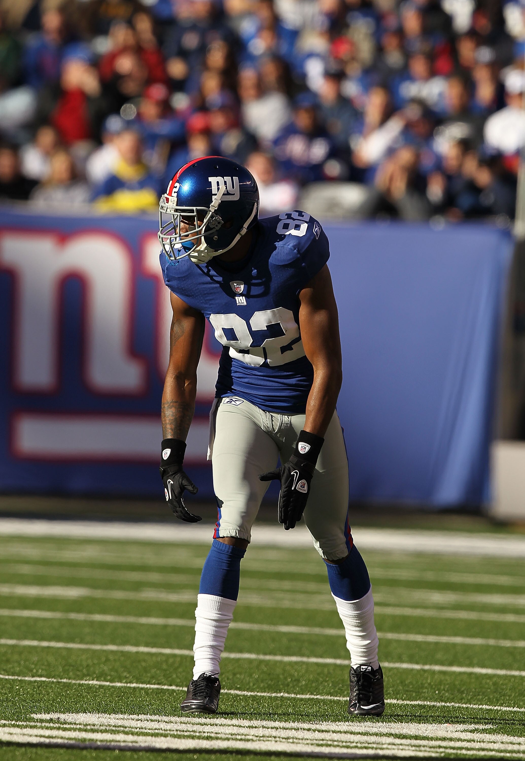 EAST RUTHERFORD, NJ - NOVEMBER 28: Mario Manningham #82 of the New York Giants in action against the Jacksonville Jaguars  during their game on November 28, 2010 at The New Meadowlands Stadium in East Rutherford, New Jersey.  (Photo by Al Bello/Getty Imag