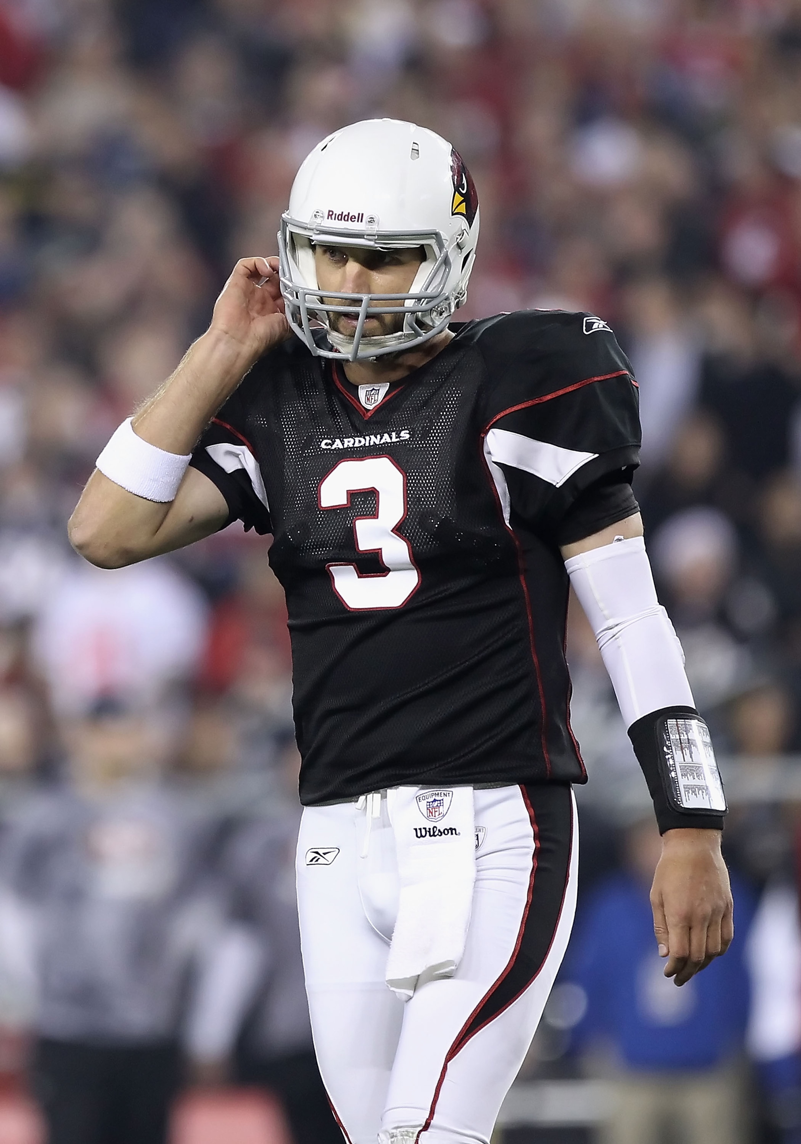 GLENDALE, AZ - NOVEMBER 29: Quarterback Derek Anderson #3 of the Arizona Cardinals walks off the field during the NFL game against the San Francisco 49ers at the University of Phoenix Stadium on November 29, 2010 in Glendale, Arizona. The 49ers defeated GLENDALE, AZ - NOVEMBER 29: Quarterback Derek Anderson #3 of the Arizona Cardinals walks off the field during the NFL game against the San Francisco 49ers at the University of Phoenix Stadium on November 29, 2010 in Glendale, Arizona. The 49ers defeated