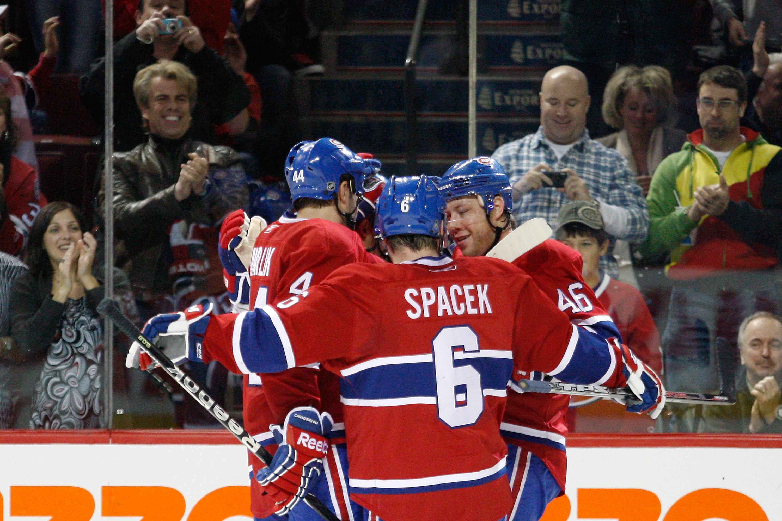 MONTREAL- NOVEMBER 27:  Members of the Montreal Canadiens celebrate the second period goal by Brian Gionta #21 during the NHL game against the Buffalo Sabres at the Bell Centre on November 27, 2010 in Montreal, Quebec, Canada.  The Canadiens defeated the