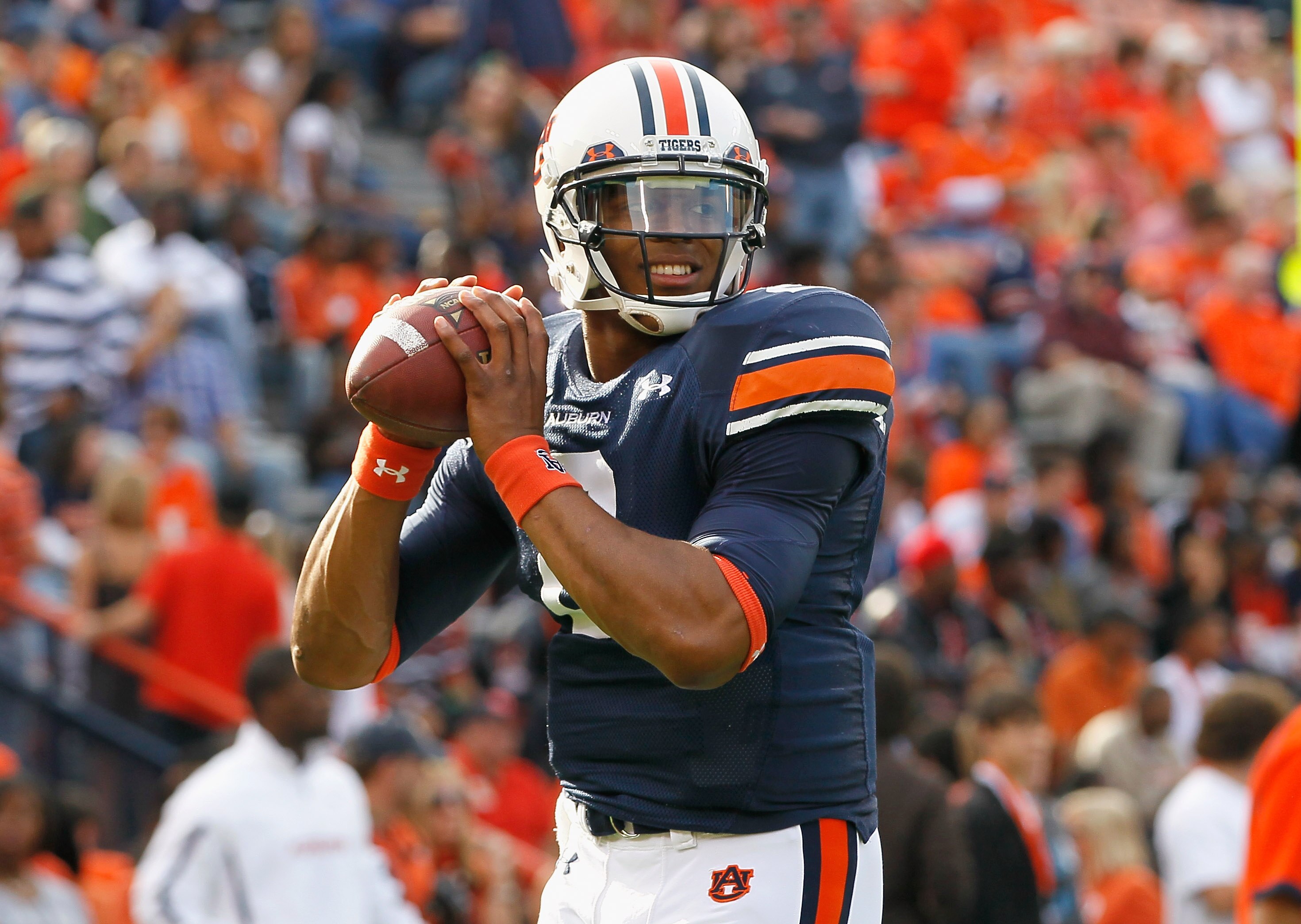 AUBURN, AL - NOVEMBER 13:  Quarterback Cam Newton #2 of the Auburn Tigers against the Georgia Bulldogs at Jordan-Hare Stadium on November 13, 2010 in Auburn, Alabama.  (Photo by Kevin C. Cox/Getty Images)