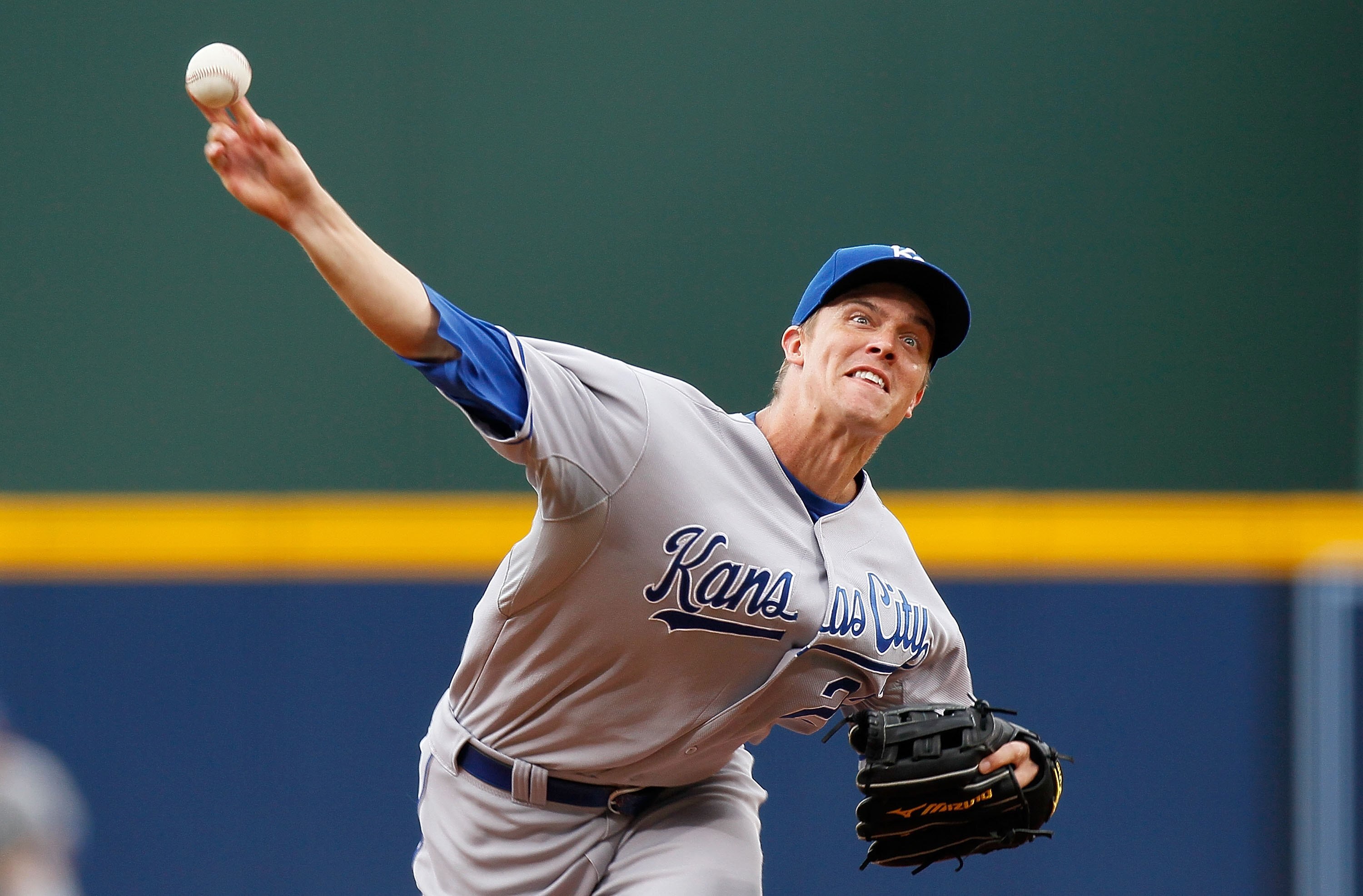 ATLANTA - JUNE 19:  Zack Greinke #23 of the Kansas City Royals against the Atlanta Braves at Turner Field on June 19, 2010 in Atlanta, Georgia.  (Photo by Kevin C. Cox/Getty Images)