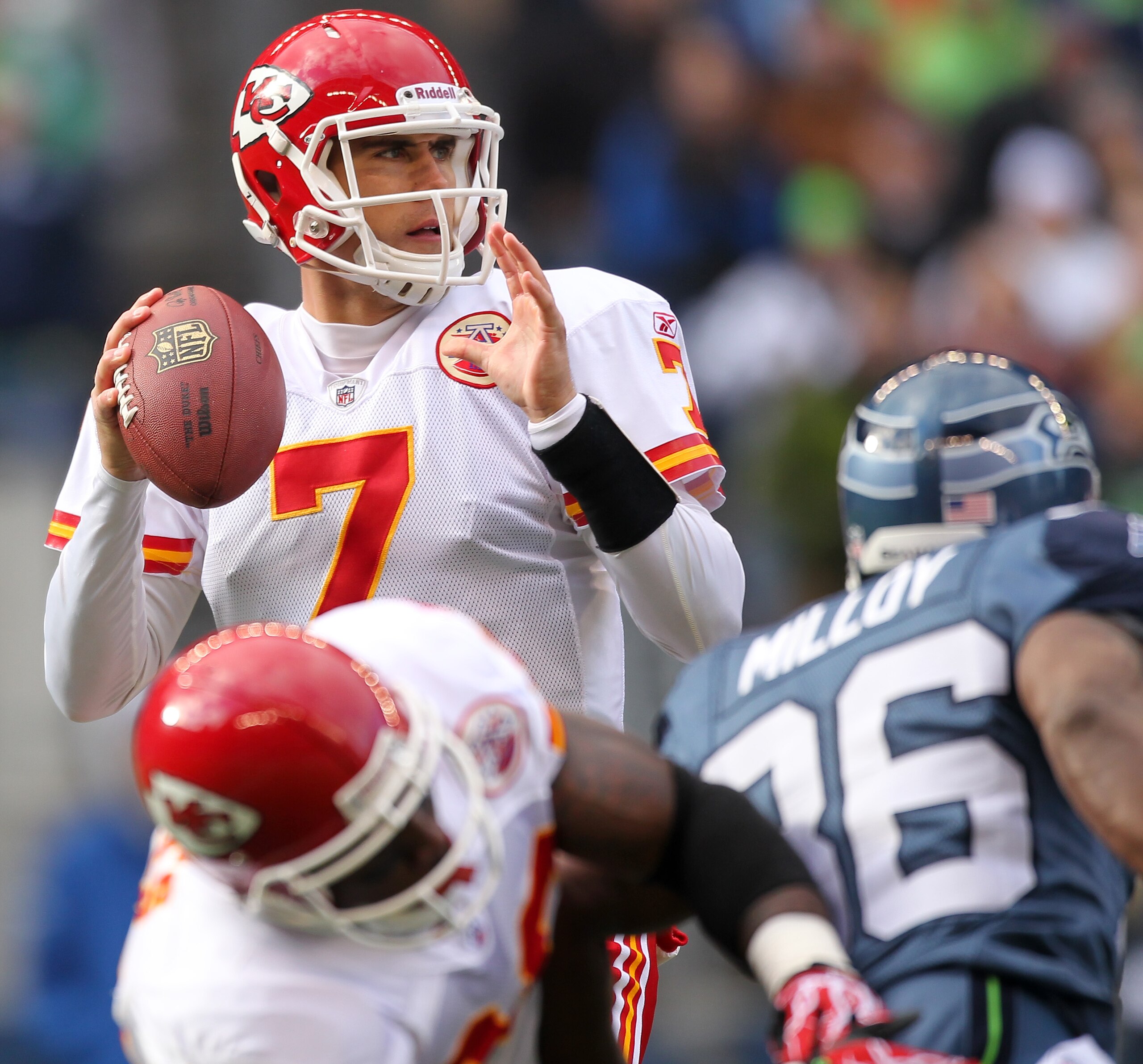 SEATTLE, WA - NOVEMBER 28:  Quarterback Matt Cassel #7 of the Kansas City Chiefs looks downfield against the Seattle Seahawks at Qwest Field on November 28, 2010 in Seattle, Washington. (Photo by Otto Greule Jr/Getty Images)