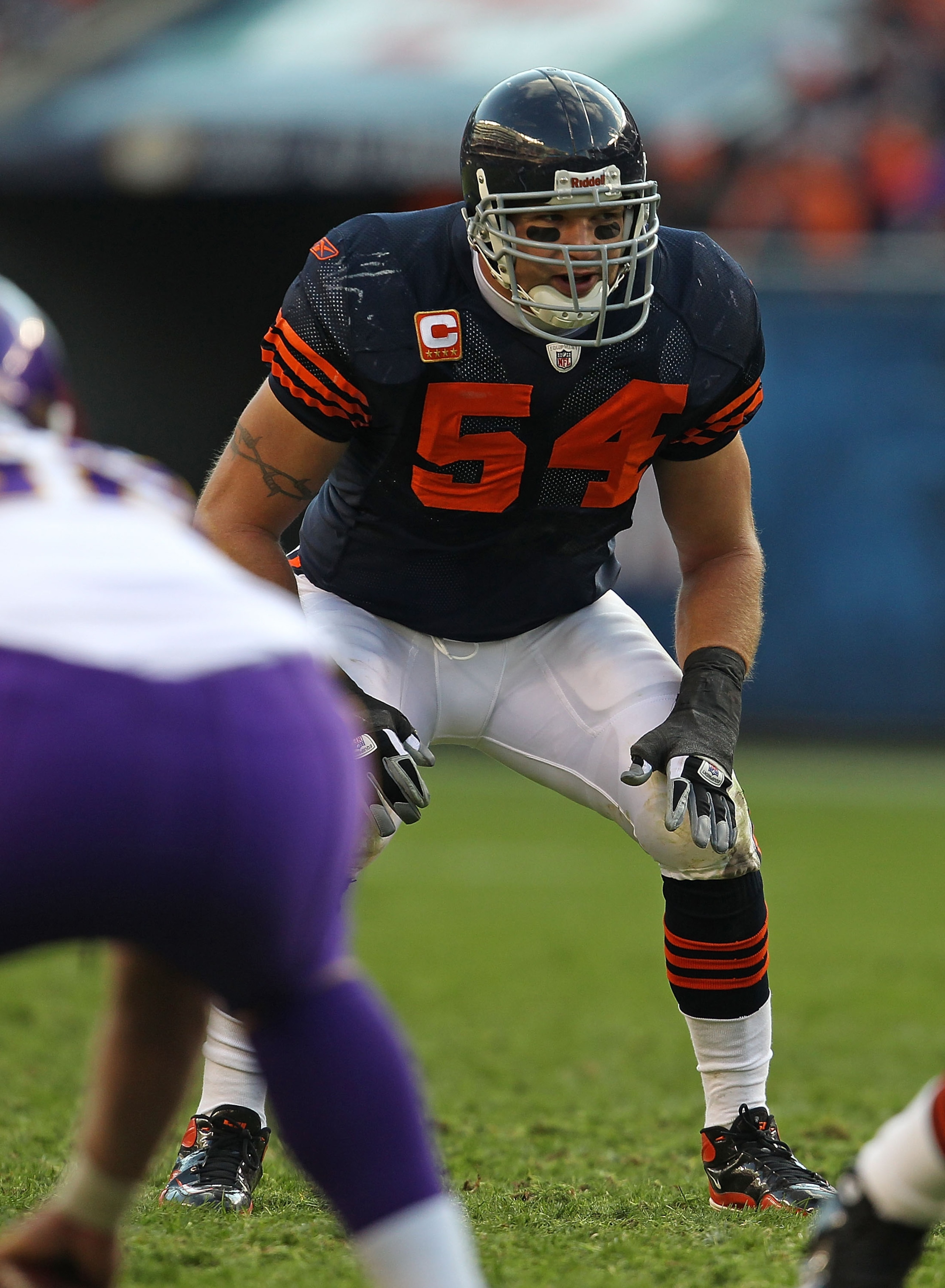 CHICAGO - NOVEMBER 14: Brian Urlacher #54 of the Chicago Bears awaits the start of play against the Minnesota Vikings at Soldier Field on November 14, 2010 in Chicago, Illinois. The Bears defeated the Vikings 27-13. (Photo by Jonathan Daniel/Getty Images)