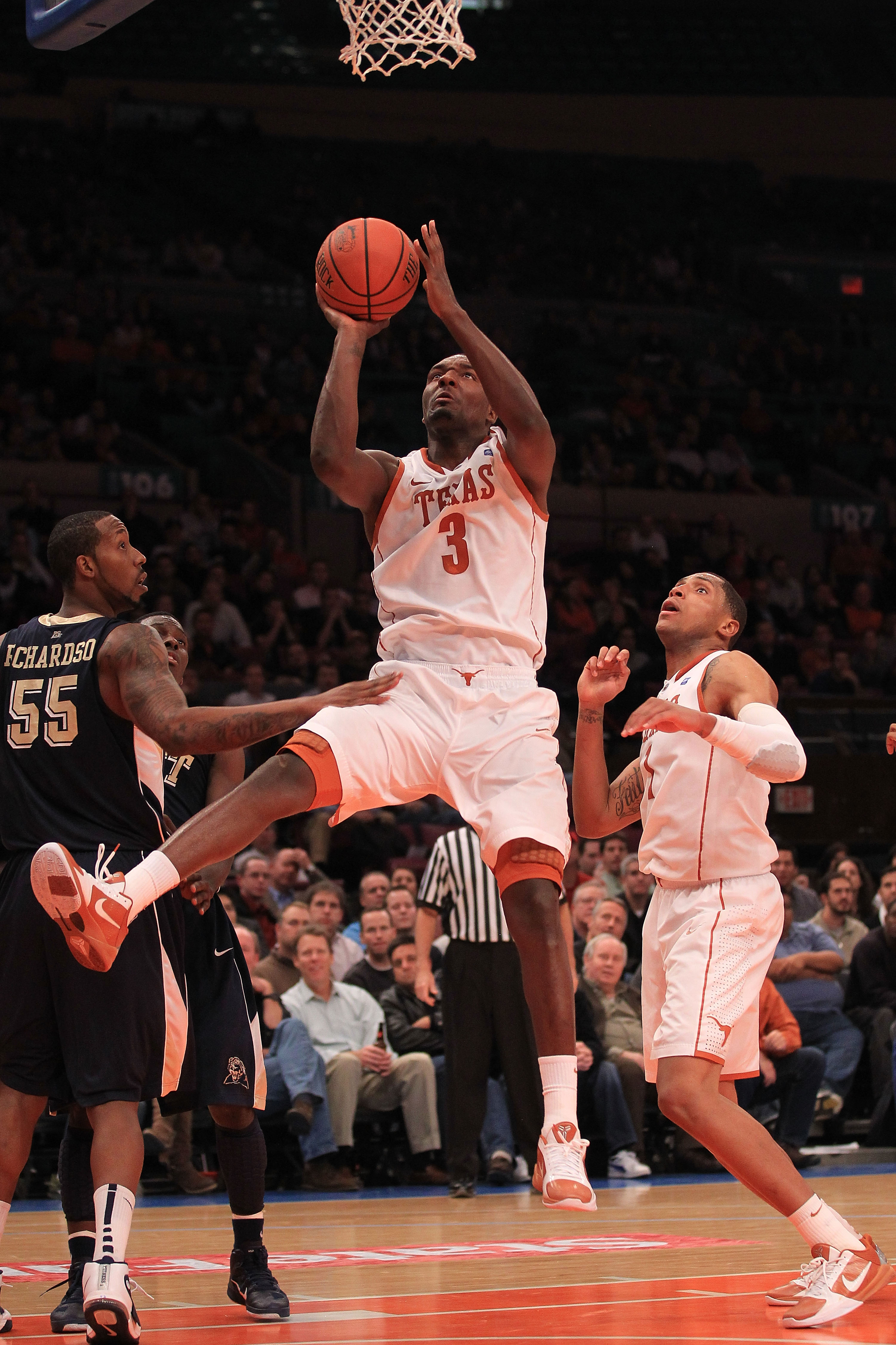NEW YORK - NOVEMBER 19: Jordan Hamilton #3 of the Texas Longhorns drives to the basket against the Pittsburgh Panthers during the Championship game of the 2k Sports Classic at Madison Square Garden on November 19, 2010 in New York, New York. (Photo by Ch NEW YORK - NOVEMBER 19: Jordan Hamilton #3 of the Texas Longhorns drives to the basket against the Pittsburgh Panthers during the Championship game of the 2k Sports Classic at Madison Square Garden on November 19, 2010 in New York, New York. (Photo by Ch