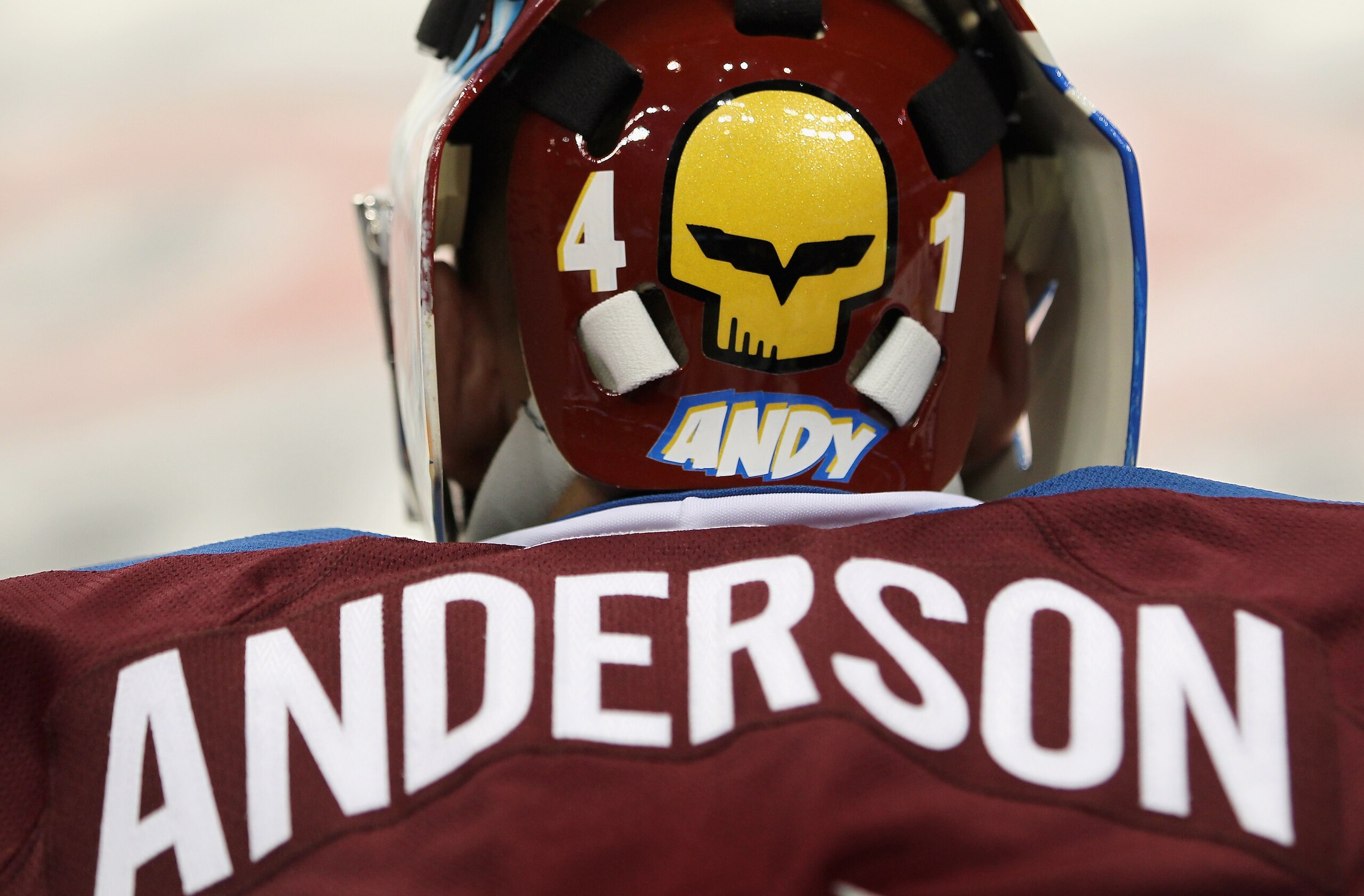 DENVER - SEPTEMBER 22:  Goalie Craig Anderson #41 of the Colorado Avalanche skates during warm up prior to facing the Los Angeles Kings during preseason NHL action at the Pepsi Center on September 22, 2010 in Denver, Colorado. The Kings defeated the Avala
