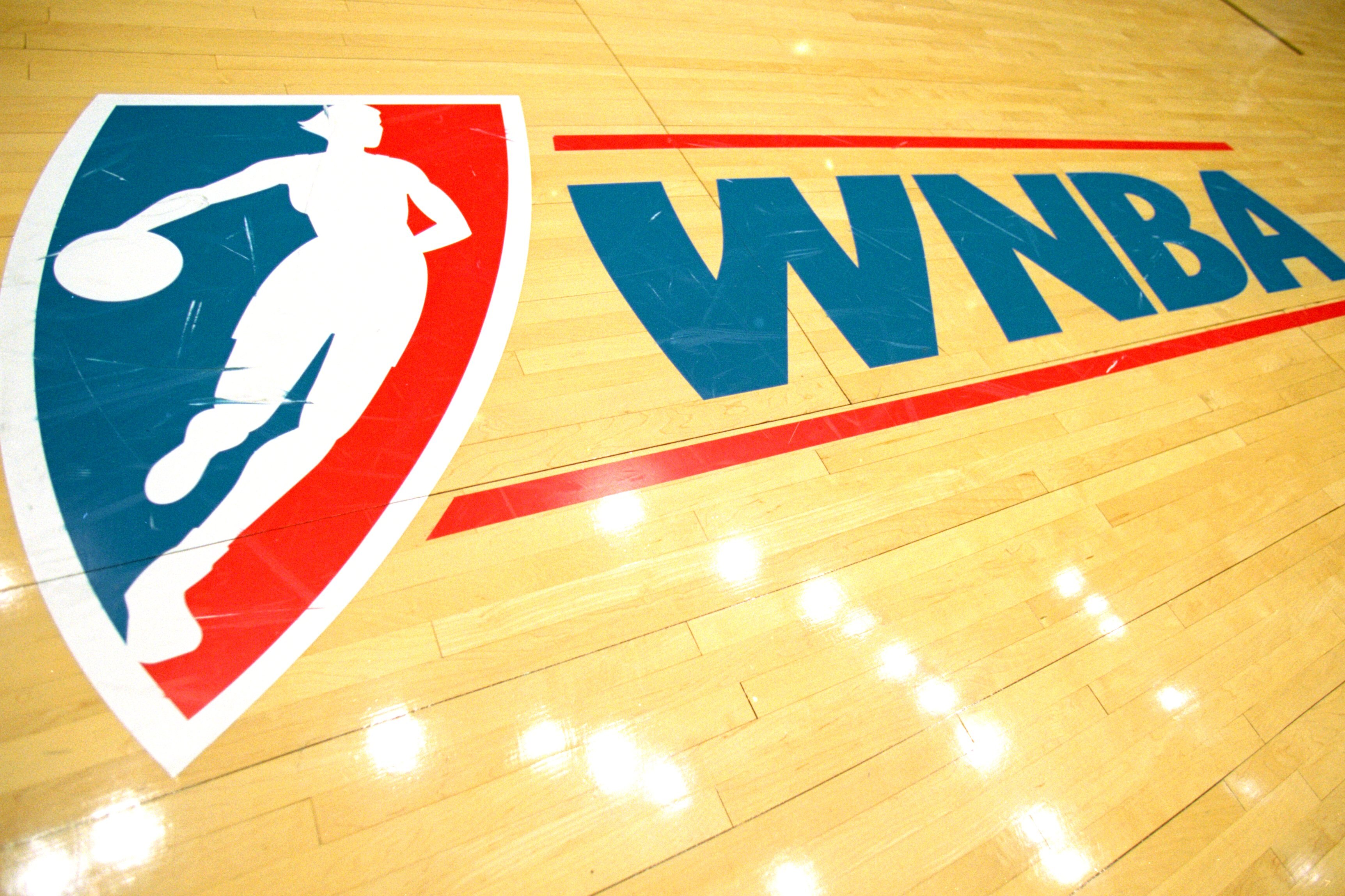 2 Jul 2000:  A view of the court WNBA Logo taken before a game between the Los Angeles Sparks and the Detroit Shock at the Great Western Forum in Inglewood, California.  The Sparks defeated the Shock 85-63. NOTE TO USER: It is expressly understood that th