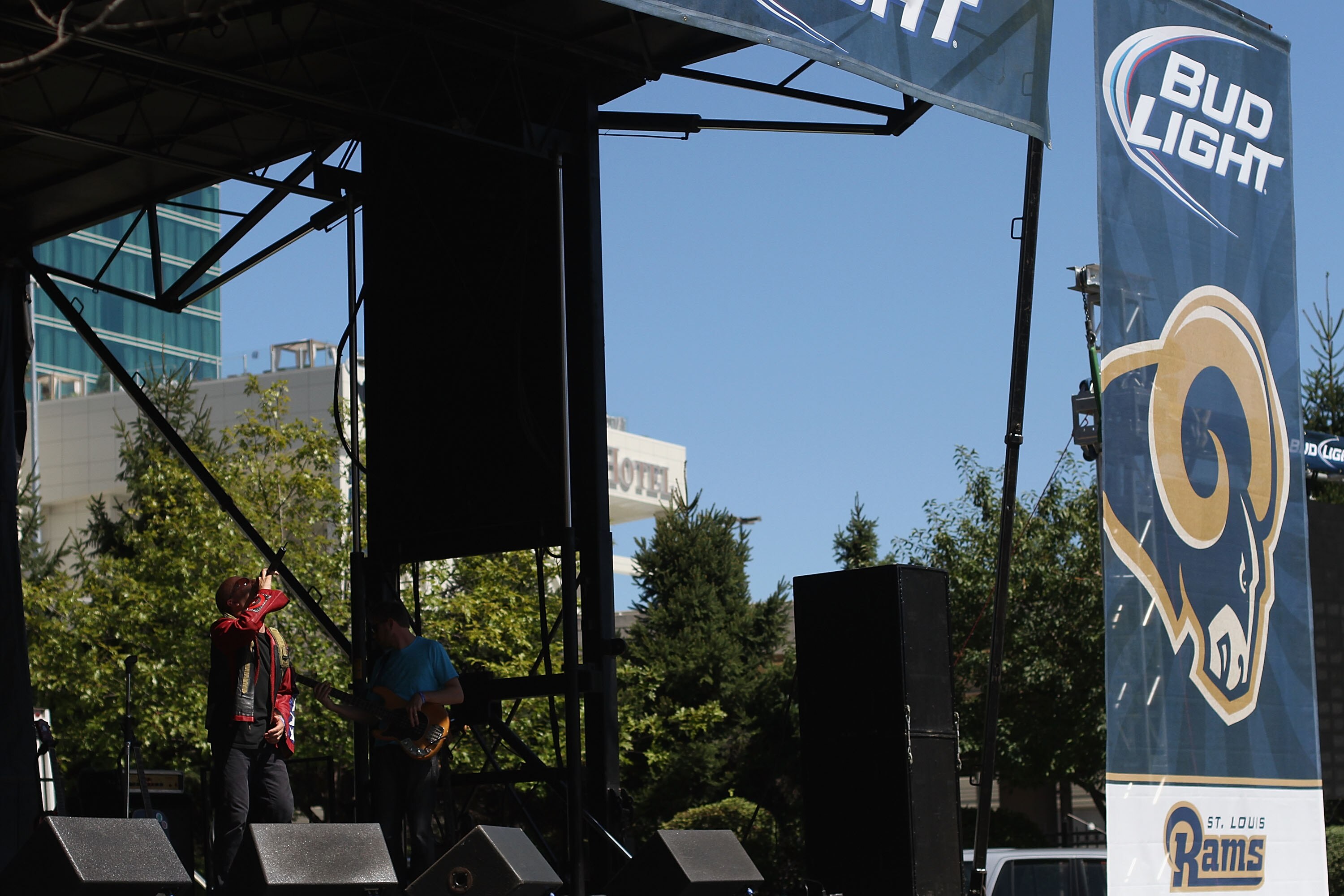 ST. LOUIS - SEPTEMBER 12: Fans are entertained by a concert prior to the NFL season opener between the Arizona Cardinals and the St. Louis Rams at the Edward Jones Dome on September 12, 2010 in St. Louis, Missouri.  (Photo by Dilip Vishwanat/Getty Images)