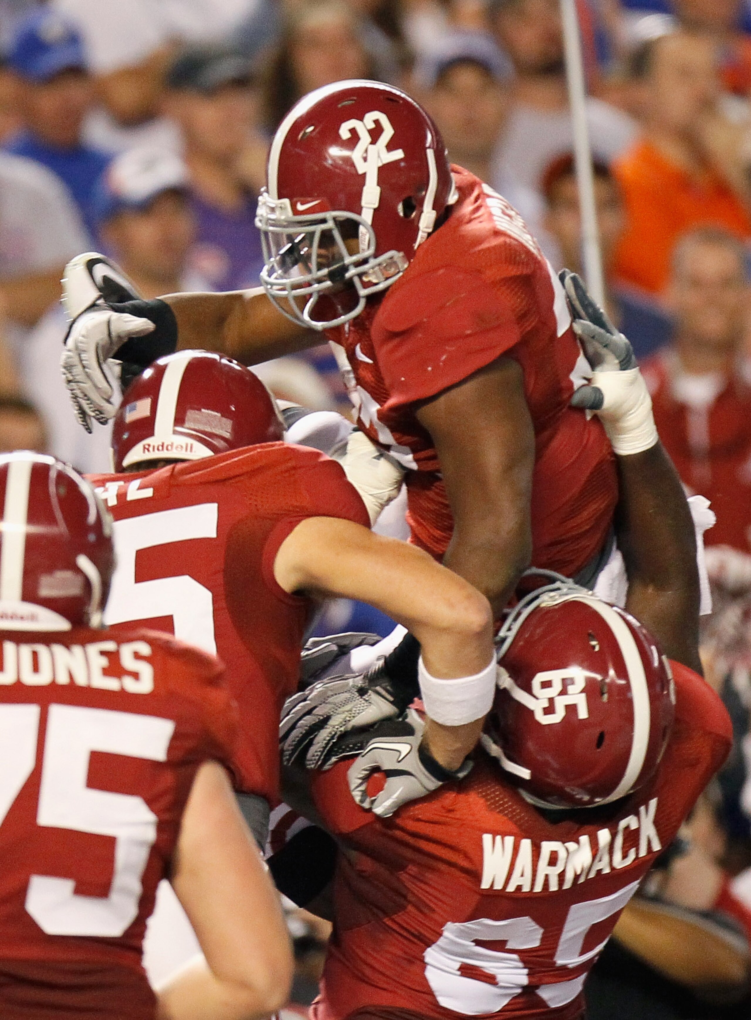 TUSCALOOSA, AL - OCTOBER 02:  Mark Ingram #22 of the Alabama Crimson Tide celebrates his touchdown against the Florida Gators with Preston Dial #85 and Chance Warmack #65 at Bryant-Denny Stadium on October 2, 2010 in Tuscaloosa, Alabama.  (Photo by Kevin