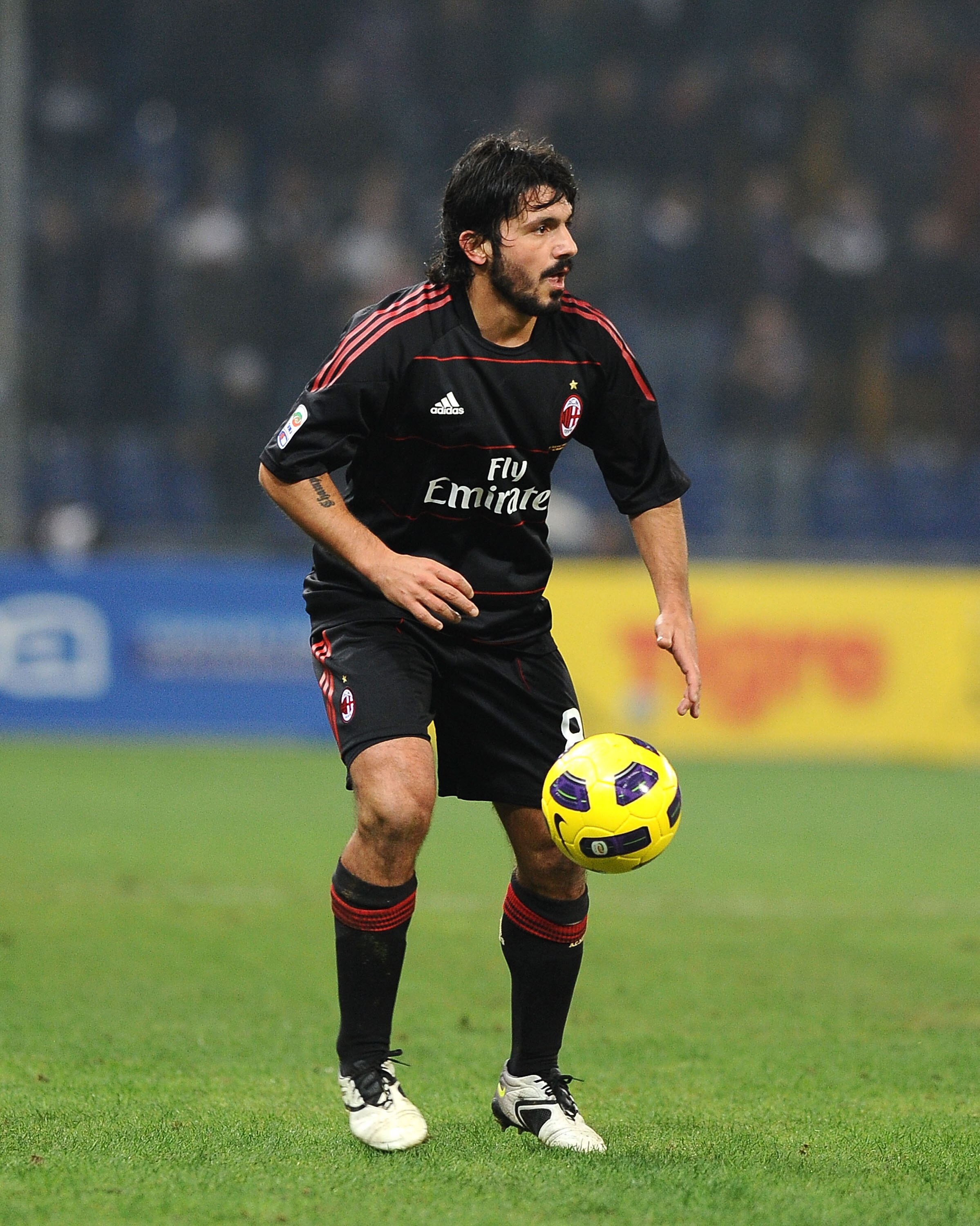 GENOA, ITALY - NOVEMBER 27: Gennaro Gattuso of AC Milan in action during the Serie A match between UC  Sampdoria and AC Milan at Stadio Luigi Ferraris on November 27, 2010 in Genoa, Italy. (Photo by Massimo Cebrelli/Getty Images)