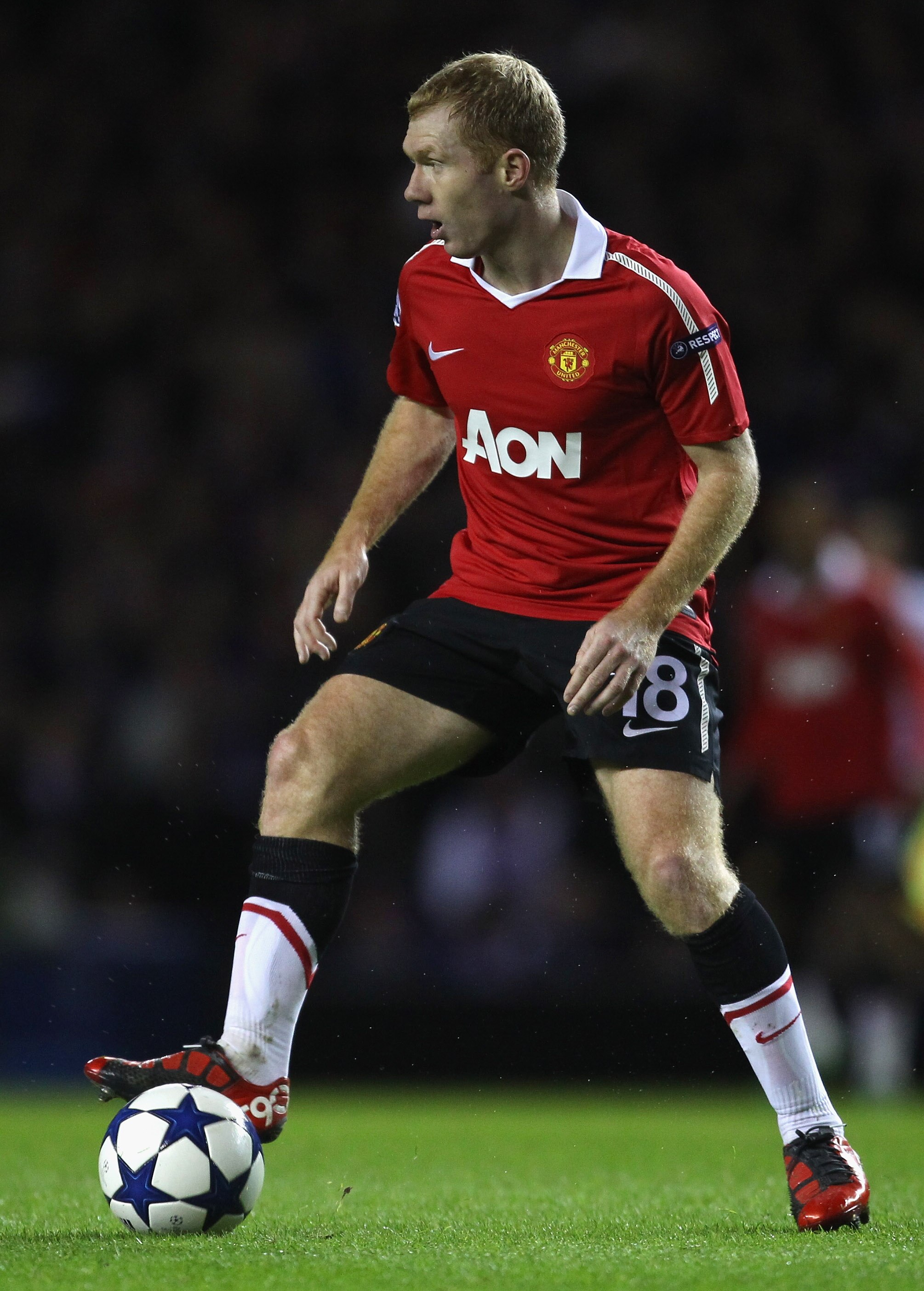 GLASGOW, SCOTLAND - NOVEMBER 24:  Paul Scholes of Manchester United during the UEFA Champions League Group C match between Glasgow Rangers and Manchester United at Ibrox on November 24, 2010 in Glasgow, Scotland.  (Photo by Alex Livesey/Getty Images)