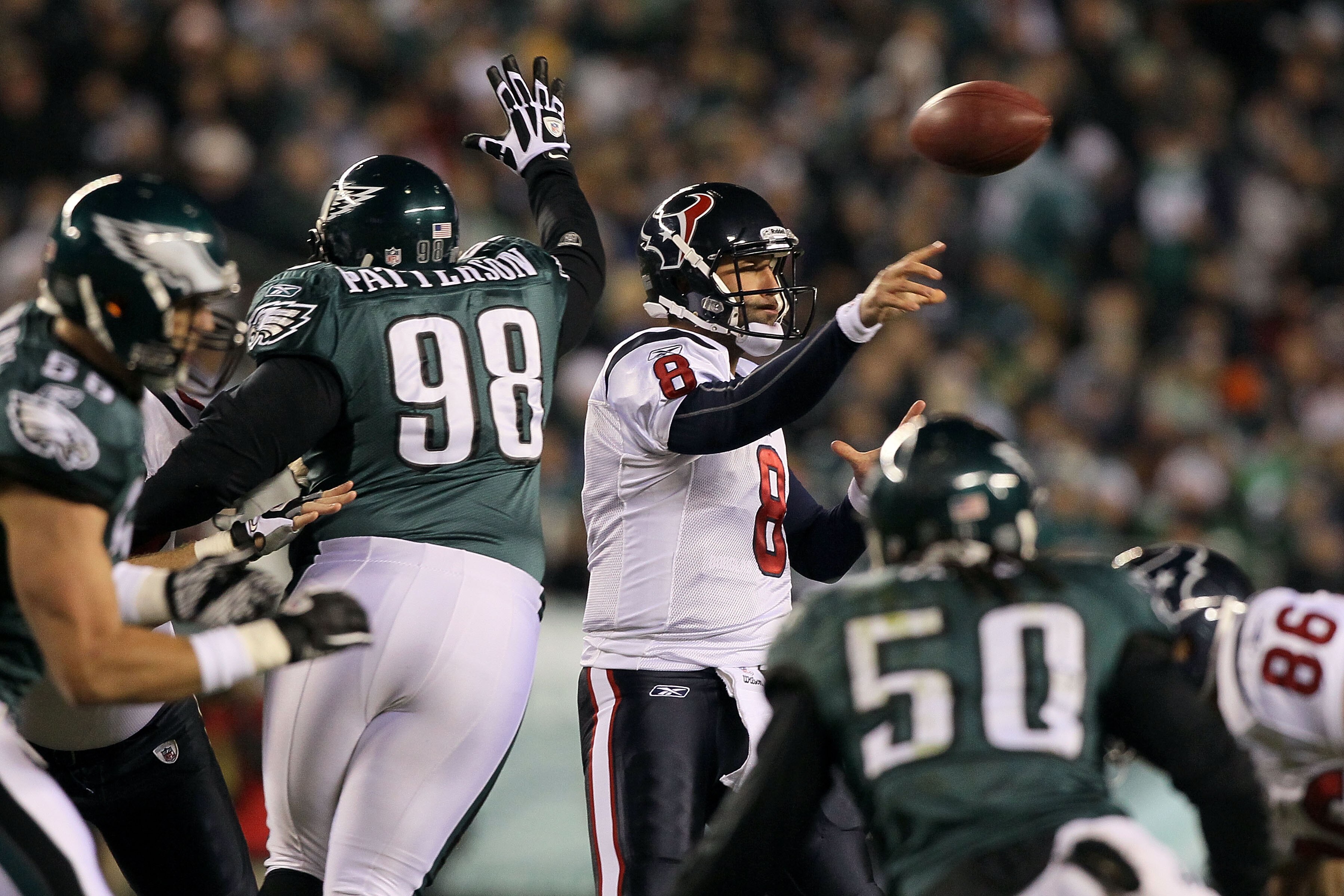 PHILADELPHIA, PA - DECEMBER 02:  Matt Schaub #8 of the Houston Texans throws a pass under pressure against the Philadelphia Eagles at Lincoln Financial Field on December 2, 2010 in Philadelphia, Pennsylvania.  (Photo by Jim McIsaac/Getty Images)