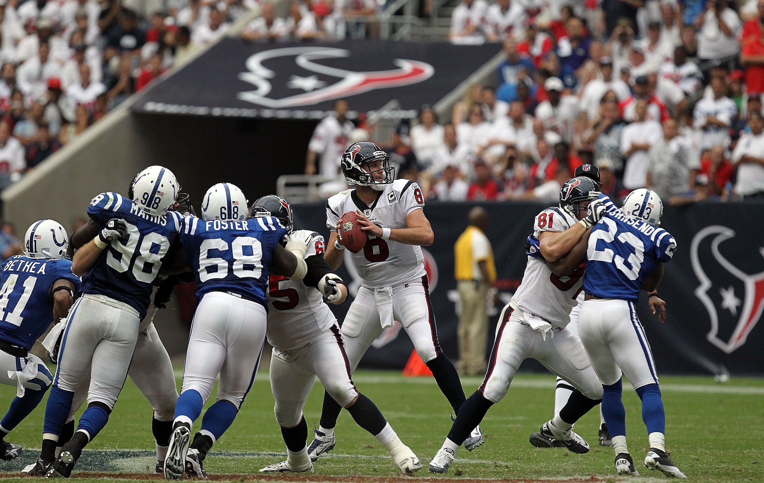 HOUSTON - SEPTEMBER 12:  Quarterback Matt Schaub #8 at Reliant Stadium on September 12, 2010 in Houston, Texas.  (Photo by Ronald Martinez/Getty Images)