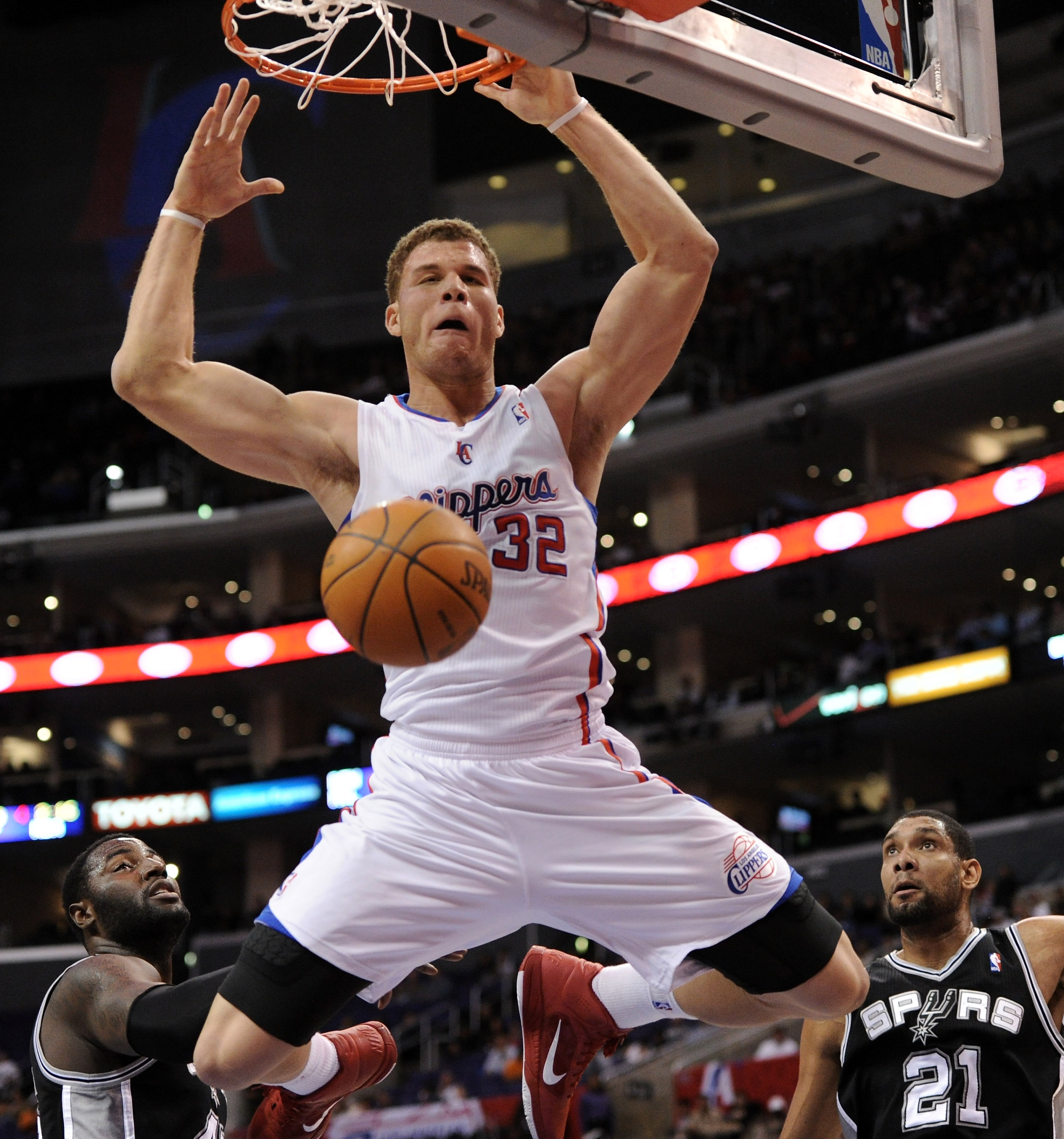 Los Angeles Clippers Blake Griffin and the Top Six Doctors of Dunk: UPDATED, image size:2801x3000