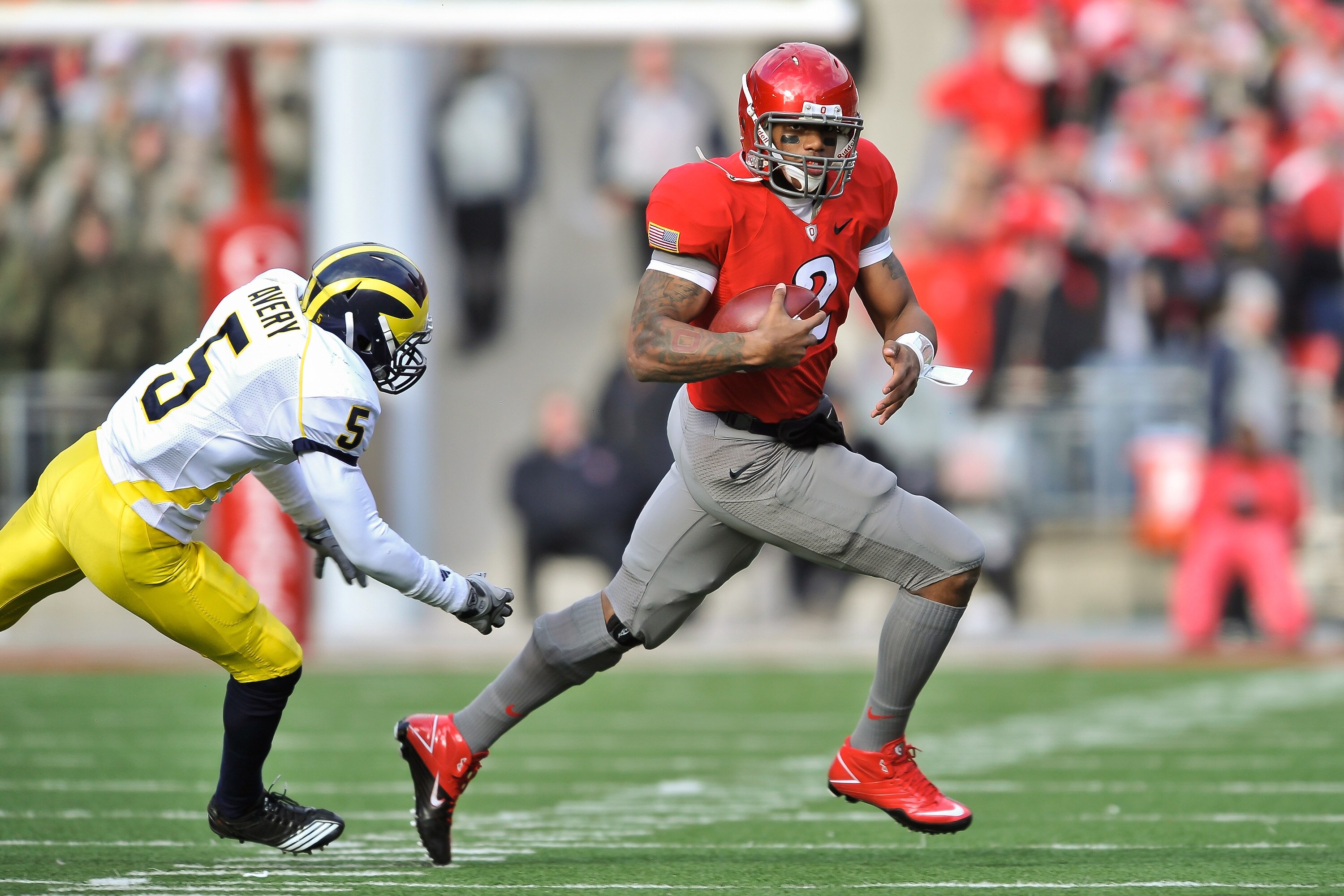 COLUMBUS, OH - NOVEMBER 27:  Quarterback Terrelle Pryor #2 of the Ohio State Buckeyes runs with the ball against the Michigan Wolverines at Ohio Stadium on November 27, 2010 in Columbus, Ohio.  (Photo by Jamie Sabau/Getty Images)