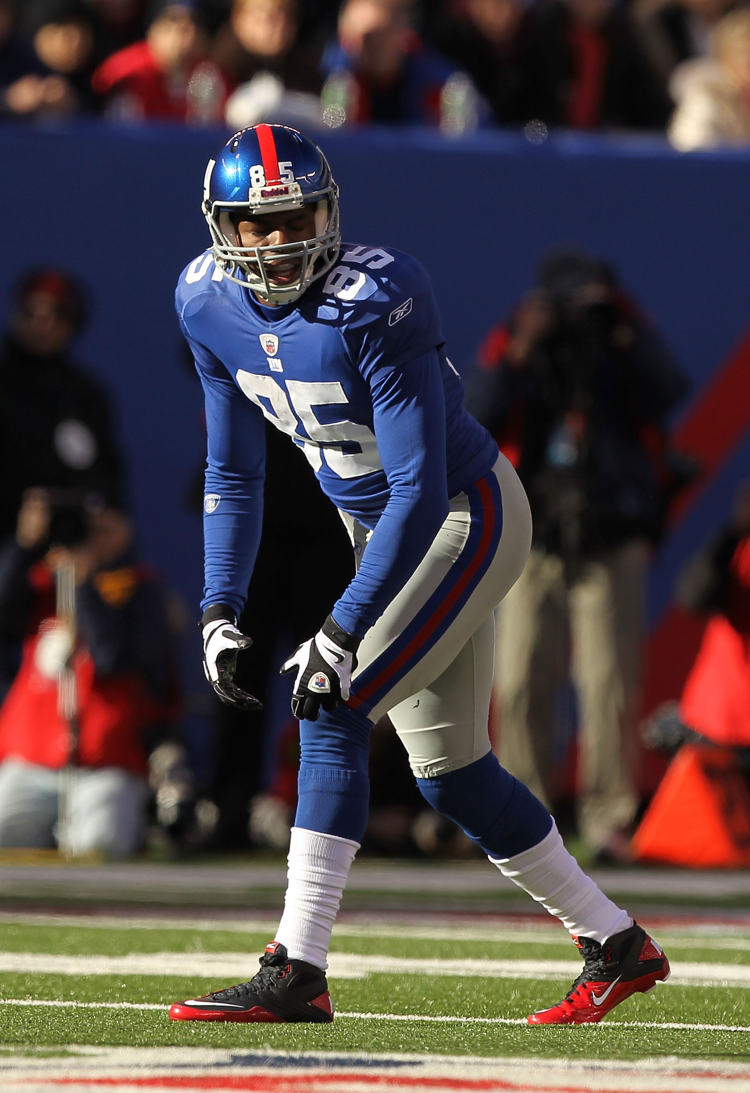 EAST RUTHERFORD, NJ - NOVEMBER 28:  Derek Hagan #85 of the New York Giants in action against the Jacksonville Jaguars during their game on November 28, 2010 at The New Meadowlands Stadium in East Rutherford, New Jersey.  (Photo by Al Bello/Getty Images)