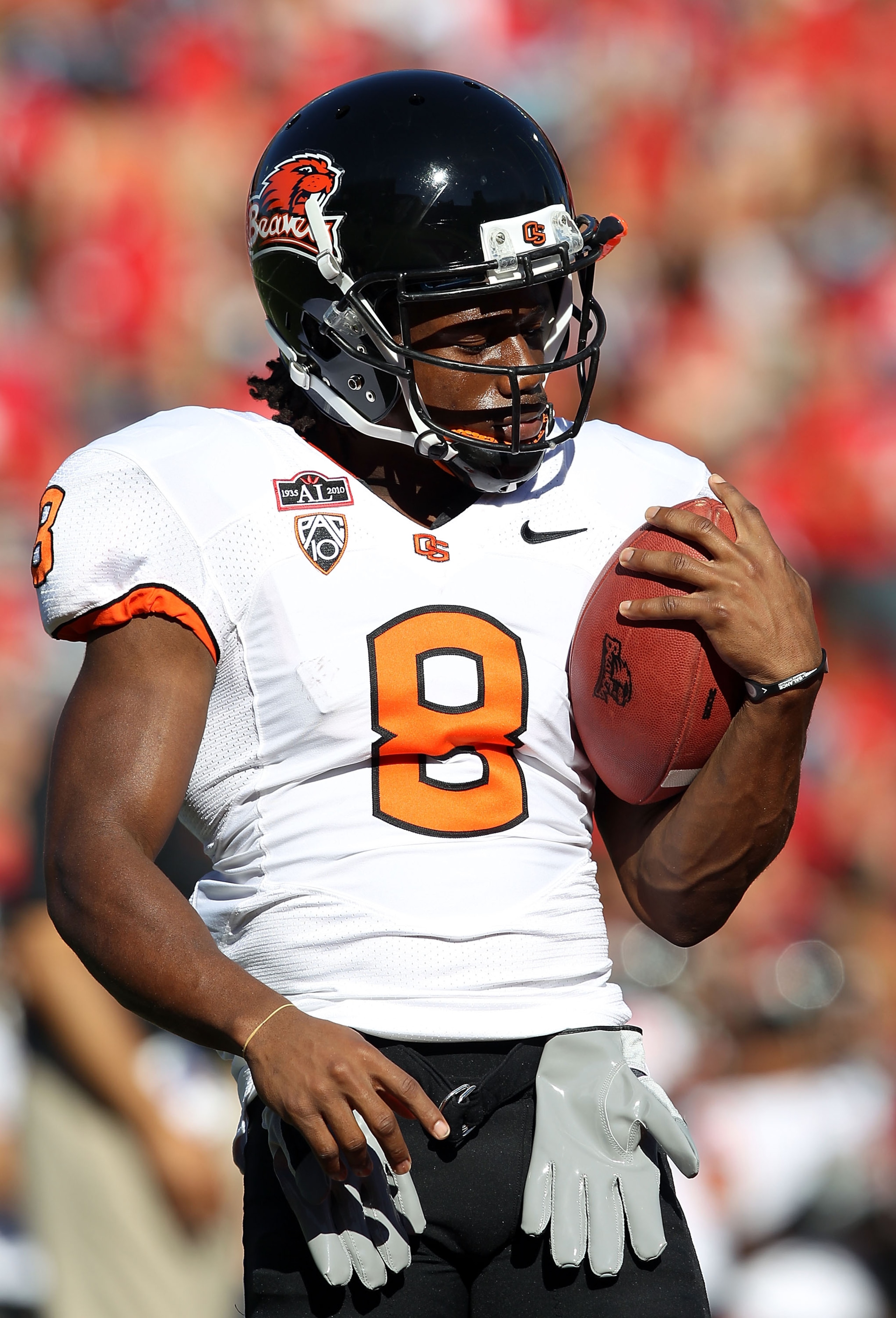 TUCSON, AZ - OCTOBER 09:  Wide receiver James Rodgers #8 of the Oregon State Beavers warms up before the college football game against the Arizona Wildcats at Arizona Stadium on October 9, 2010 in Tucson, Arizona. The Beavers defeated the Wildcats 29-27.