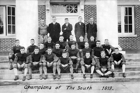 That's Xen Scott on the top row, left.