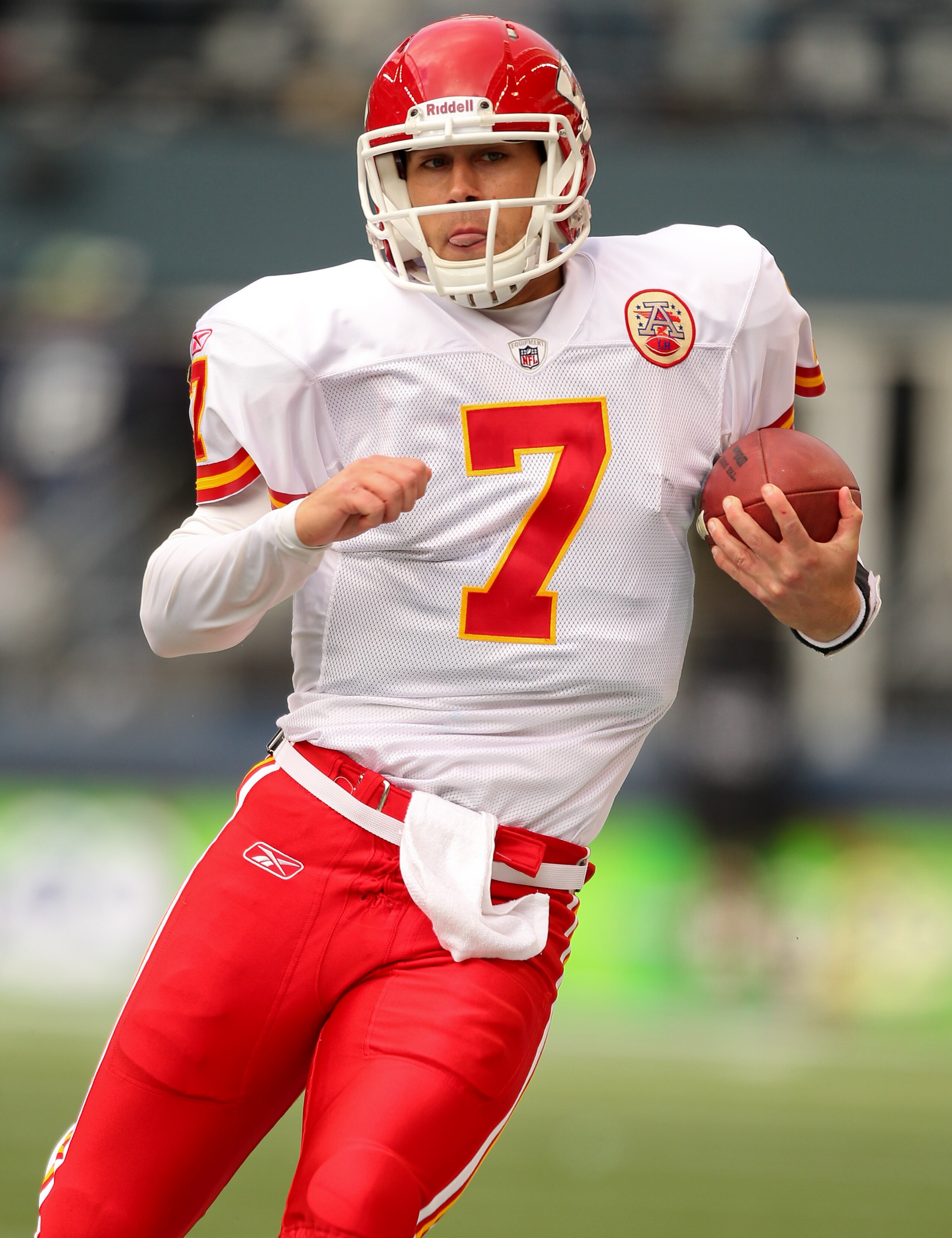 SEATTLE, WA - NOVEMBER 28:  Quarterback Matt Cassel #7 of the Kansas City Chiefs rushes against the Seattle Seahawks at Qwest Field on November 28, 2010 in Seattle, Washington. (Photo by Otto Greule Jr/Getty Images)