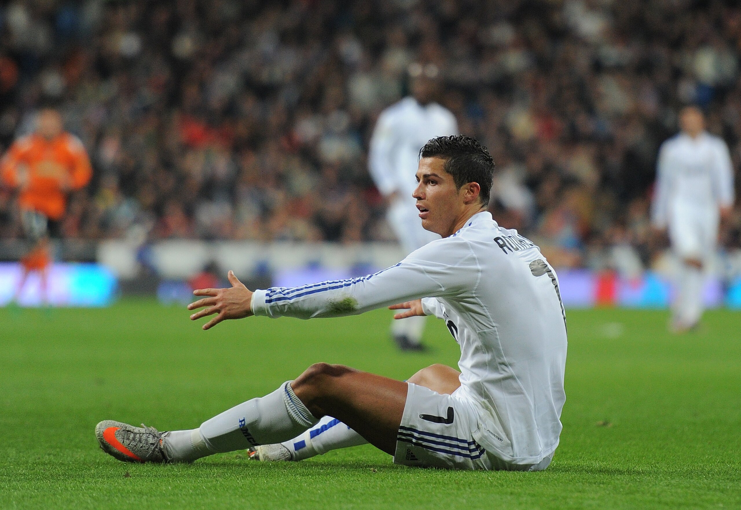MADRID, SPAIN - DECEMBER 04:  Cristiano Ronaldo of Real Madrid reacts during the La Liga match between Real Madrid and Valencia at Estadio Santiago Bernabeu on December 4, 2010 in Madrid, Spain.  (Photo by Jasper Juinen/Getty Images)