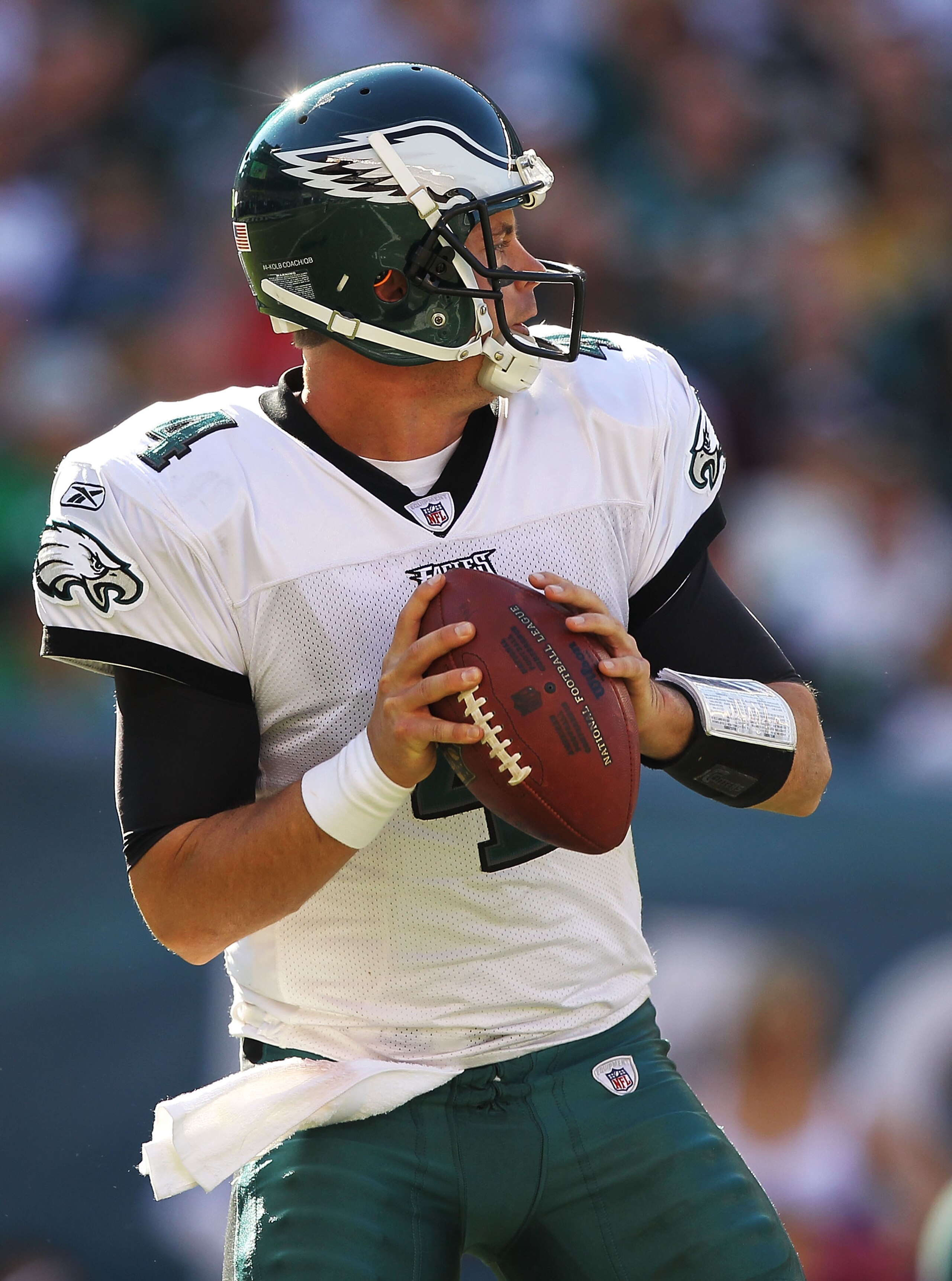 PHILADELPHIA - OCTOBER 17: Kevin Kolb #4 of the Philadelphia Eagles passes against the Atlanta Falcons during their game at Lincoln Financial Field on October 17, 2010 in Philadelphia, Pennsylvania. (Photo by Al Bello/Getty Images) PHILADELPHIA - OCTOBER 17: Kevin Kolb #4 of the Philadelphia Eagles passes against the Atlanta Falcons during their game at Lincoln Financial Field on October 17, 2010 in Philadelphia, Pennsylvania. (Photo by Al Bello/Getty Images)
