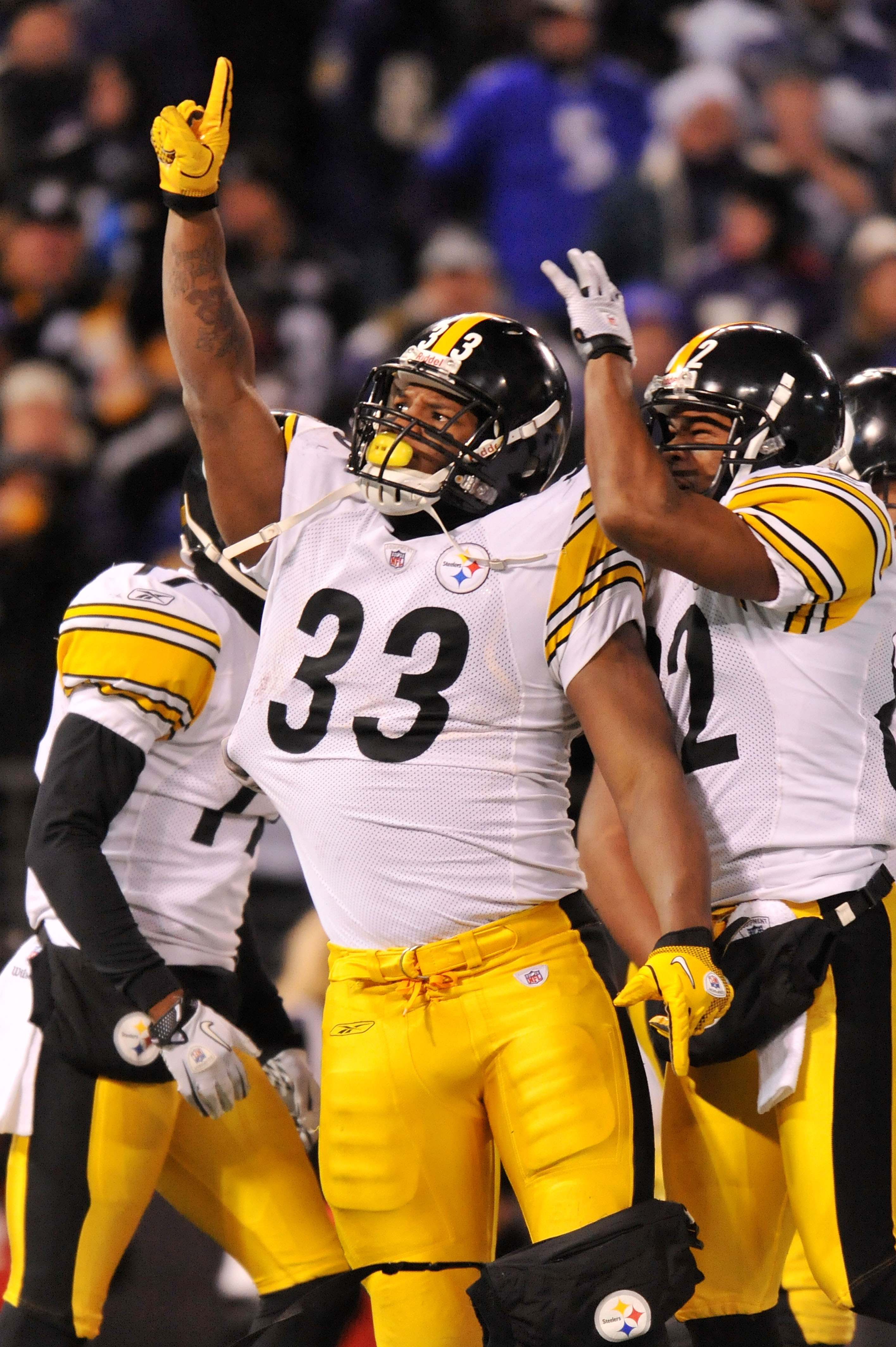BALTIMORE, MD - DECEMBER 05:  Running back Isaac Redman #33 of the Pittsburgh Steelers celebrates his touchdown against the Baltimore Ravens during the fourth quarter of the game at M&T Bank Stadium on December 5, 2010 in Baltimore, Maryland.  (Photo by L