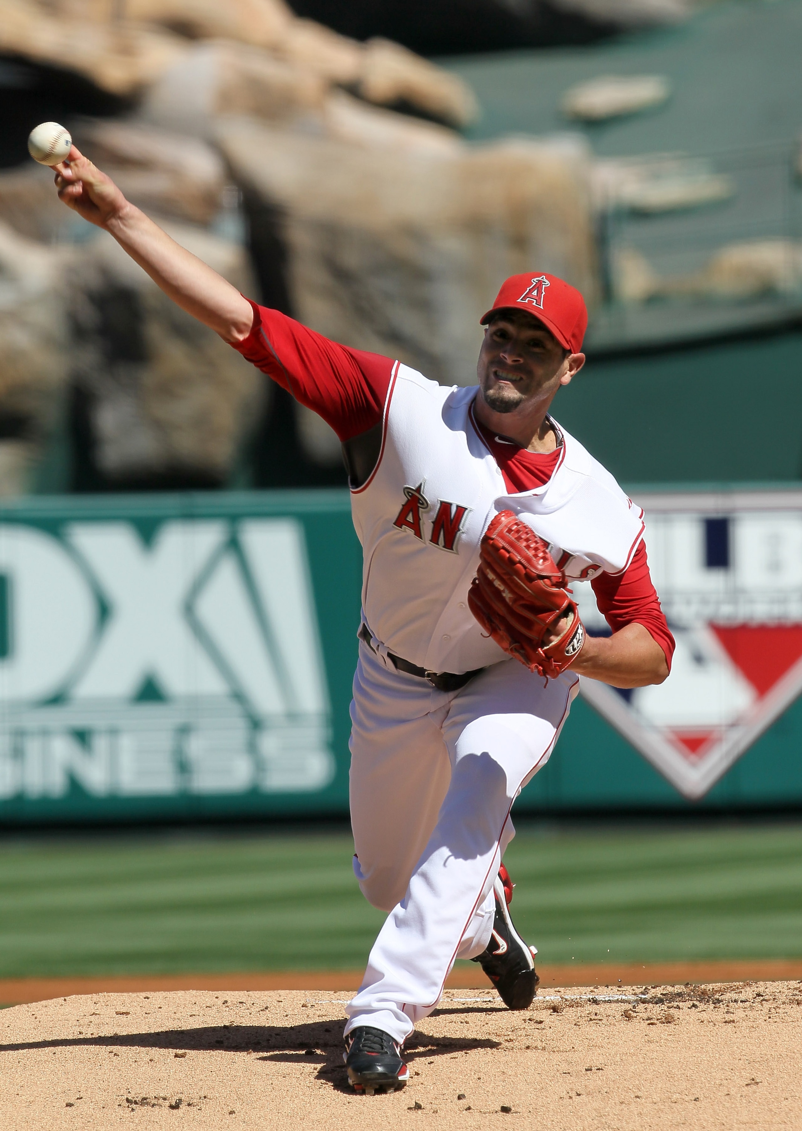 ANAHEIM, CA - SEPTEMBER 29:  Joel Pineiro #35 of the Los Angeles Angels of Anaheim throws a pitch against the Oakland Athletics on September 29, 2010 at Angel Stadium in Anaheim, California. The Angels won 2-1 in 11 innings.  (Photo by Stephen Dunn/Getty 