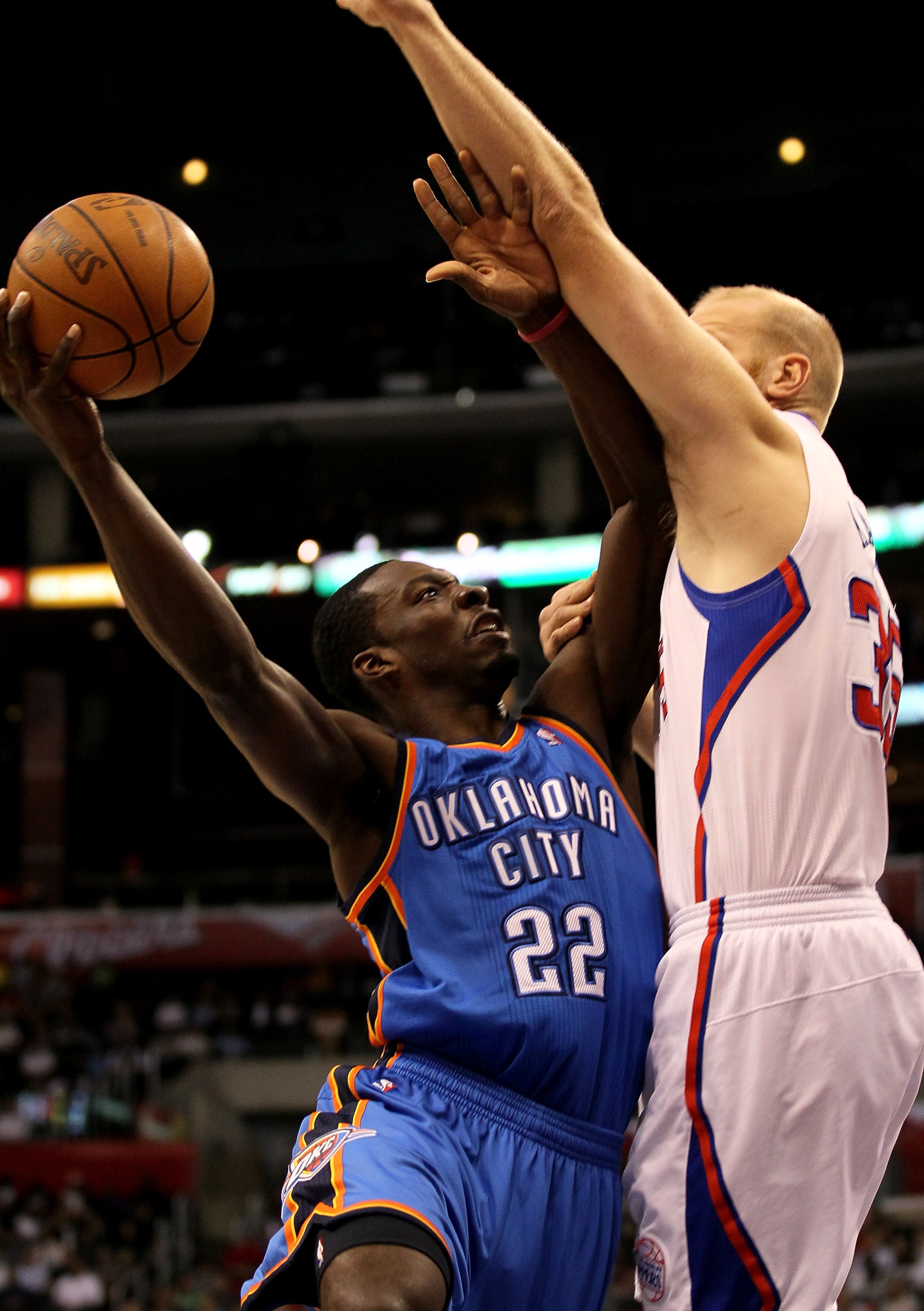 LOS ANGELES, CA - NOVEMBER 03: Jeff Green #22 of the Oklahoma City Thunder shoots over Chris Kaman #35 of the Los Angeles Clippers at Staples Center on November 3, 2010 in Los Angeles, California. NOTE TO USER: User expressly acknowledges and agrees tha LOS ANGELES, CA - NOVEMBER 03: Jeff Green #22 of the Oklahoma City Thunder shoots over Chris Kaman #35 of the Los Angeles Clippers at Staples Center on November 3, 2010 in Los Angeles, California. NOTE TO USER: User expressly acknowledges and agrees tha