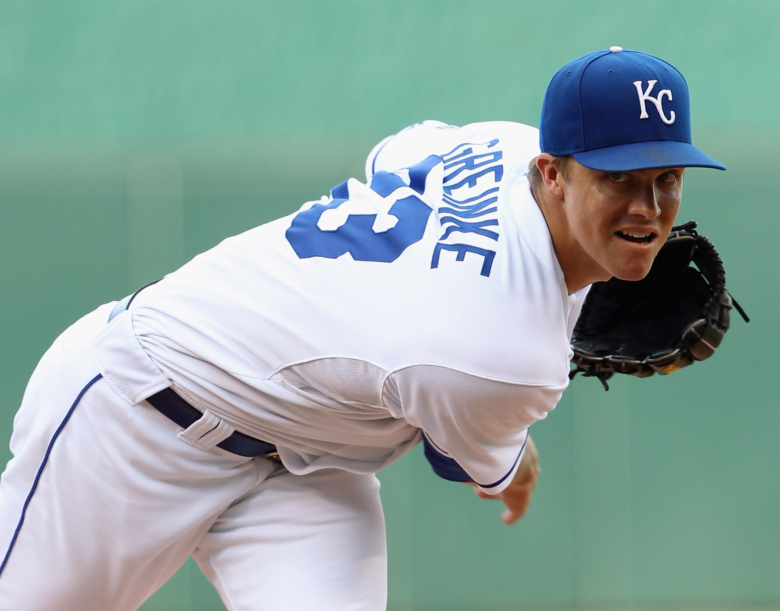 KANSAS CITY, MO - JULY 26:  Starting pitcher Zack Greinke #23 of the Kansas City Royals warms-up prior to the start of the game against the Minnesota Twins on July 26, 2010 at Kauffman Stadium in Kansas City, Missouri.  (Photo by Jamie Squire/Getty Images