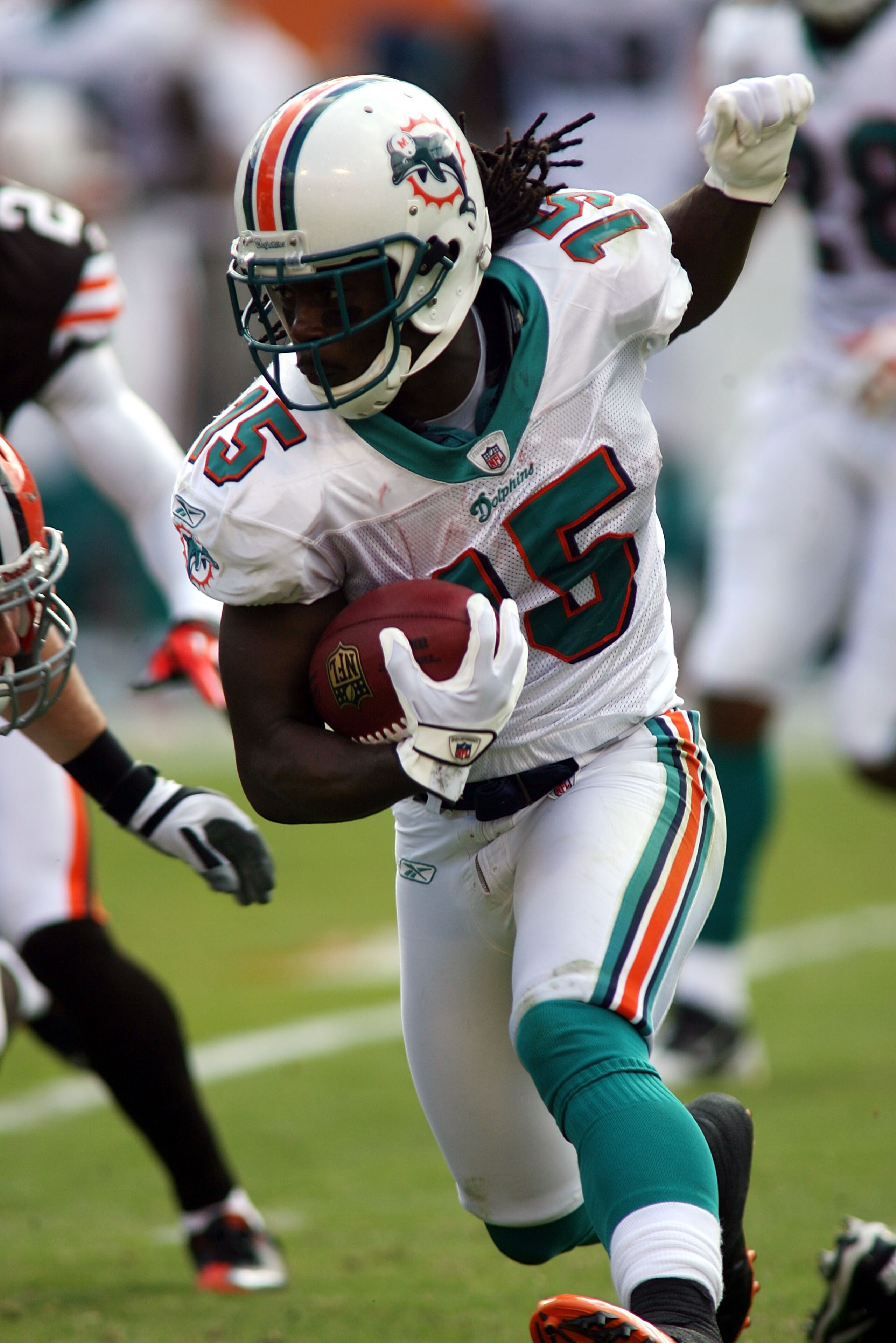 MIAMI, FL - DECEMBER 05:  Receiver Davone Bess #15   of the Miami Dolphins against the Cleveland Browns at Sun Life Stadium on December 5, 2010 in Miami, Florida. Cleveland defeated Miami 13-10.  (Photo by Marc Serota/Getty Images)