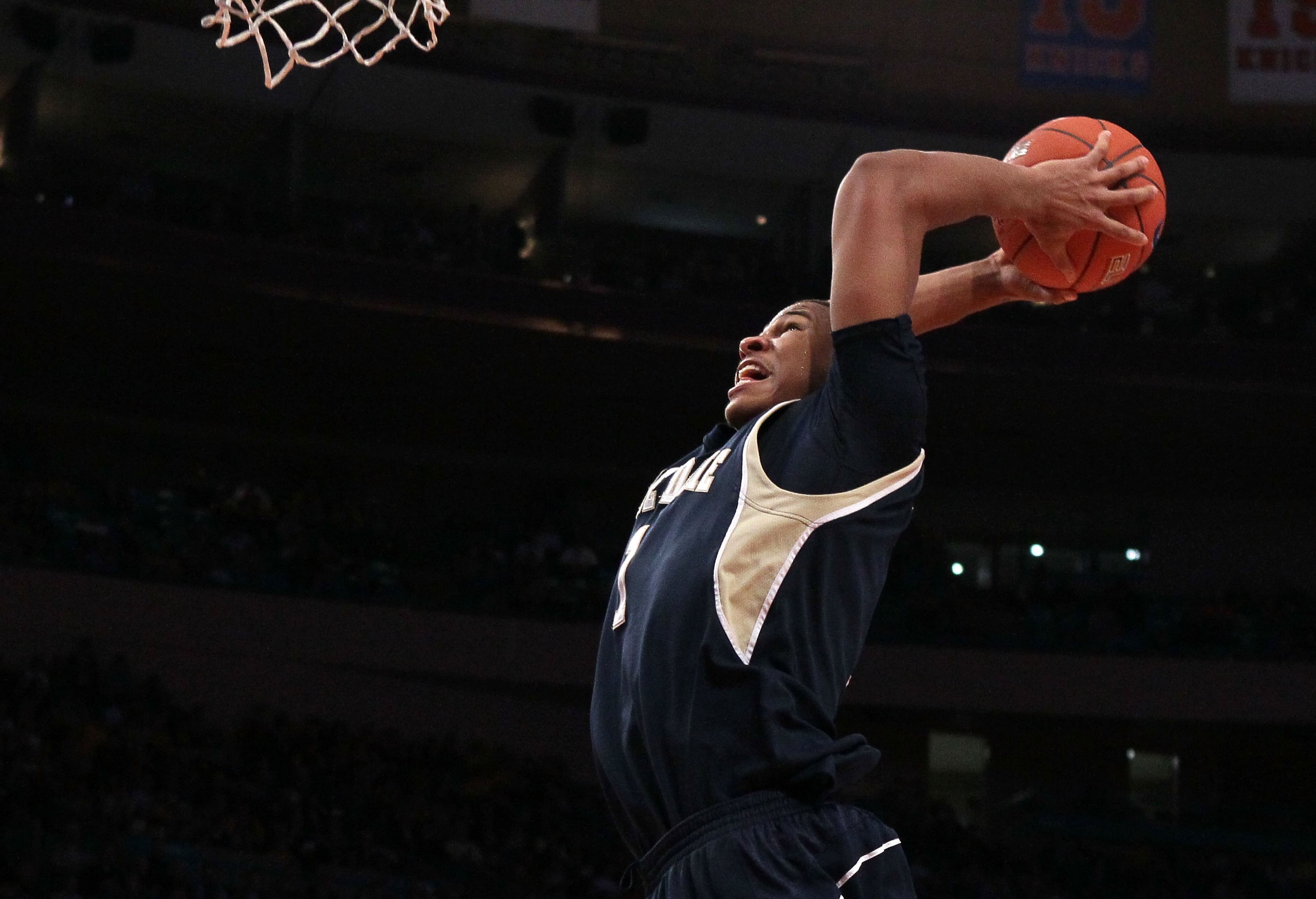 NEW YORK - MARCH 11:  Tyrone Nash #1 of the Notre Dame Fighting Irish goes for a dunk against the Pittsburgh Panthers during the quarterfinal of the 2010 NCAA Big East Tournament at Madison Square Garden on March 11, 2010 in New York City.  (Photo by Jim